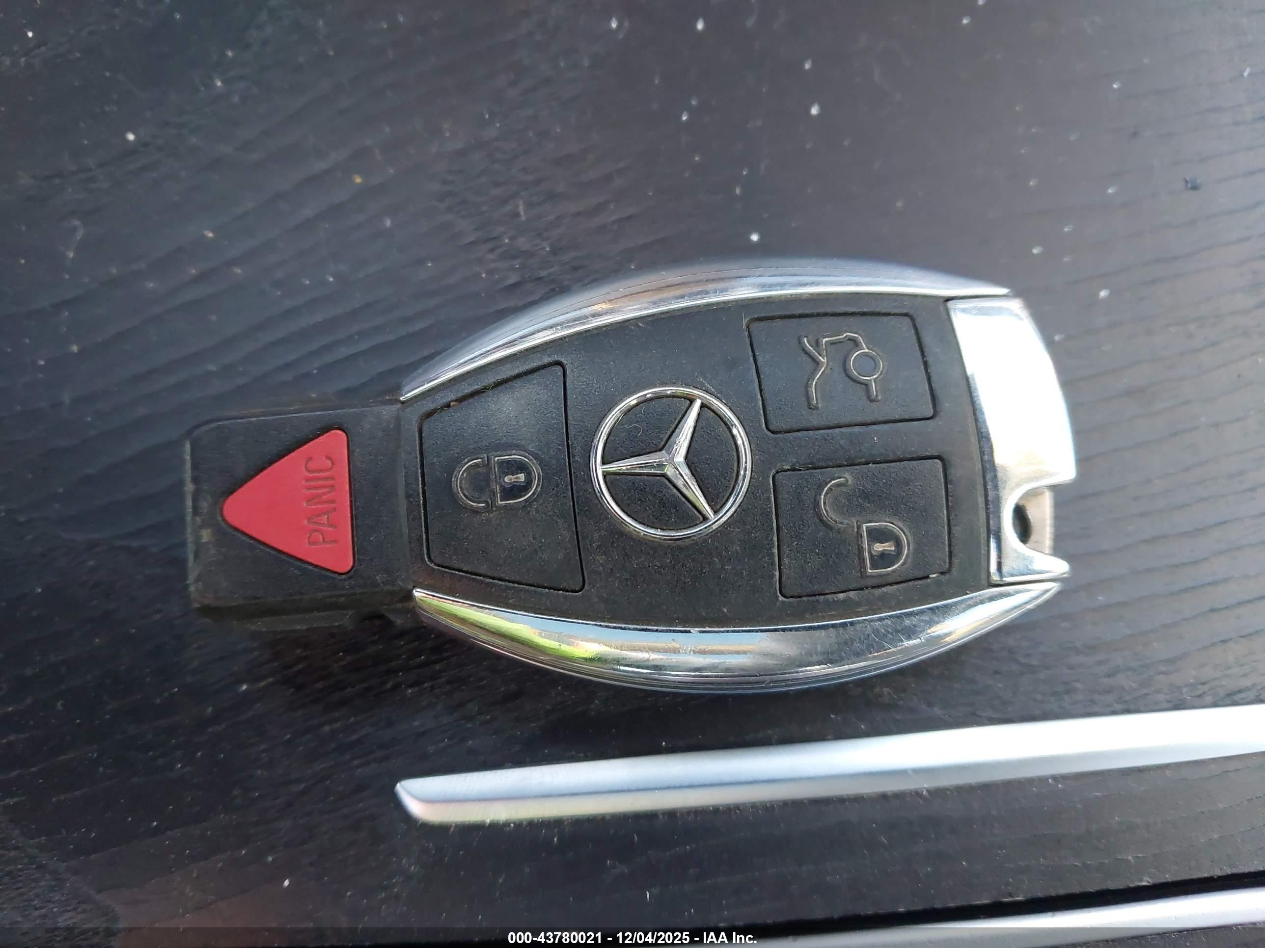 MERCEDES-BENZ GLC image 11