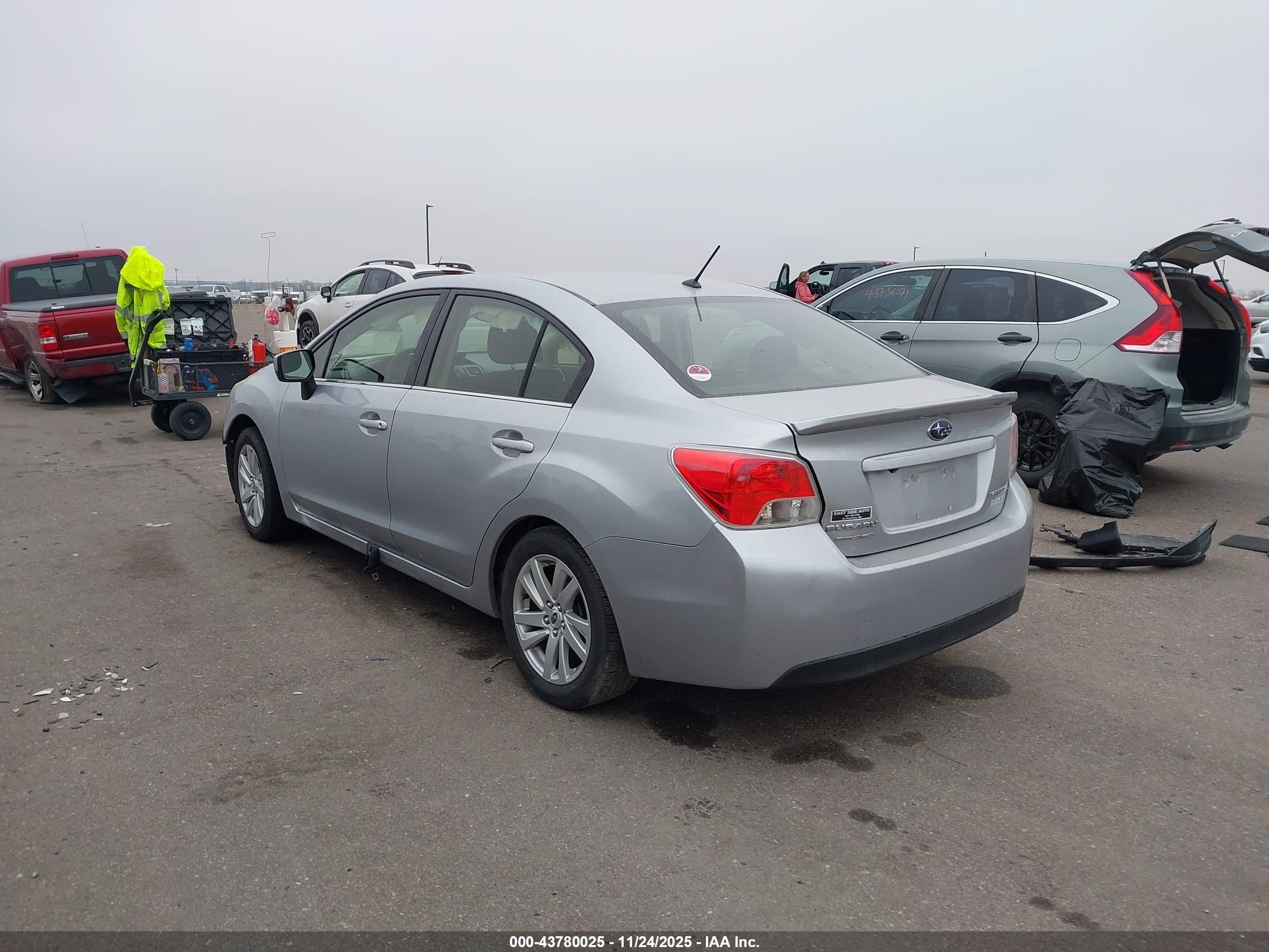 SUBARU IMPREZA image 3