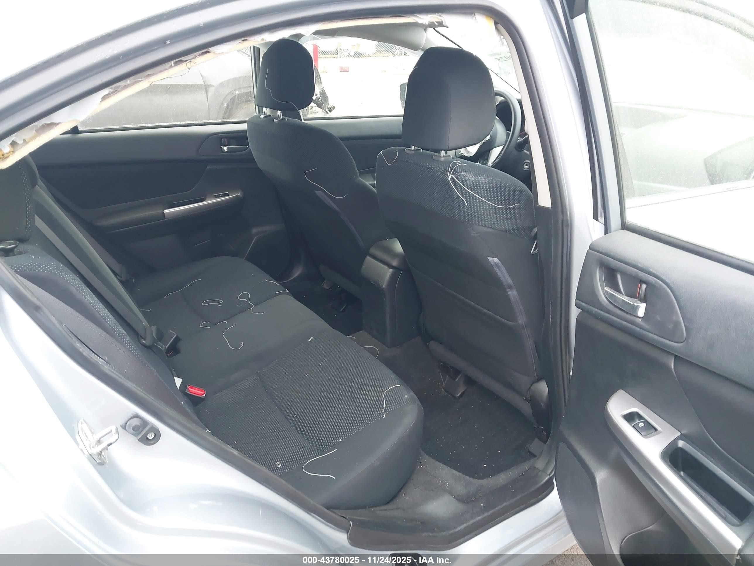 SUBARU IMPREZA image 8