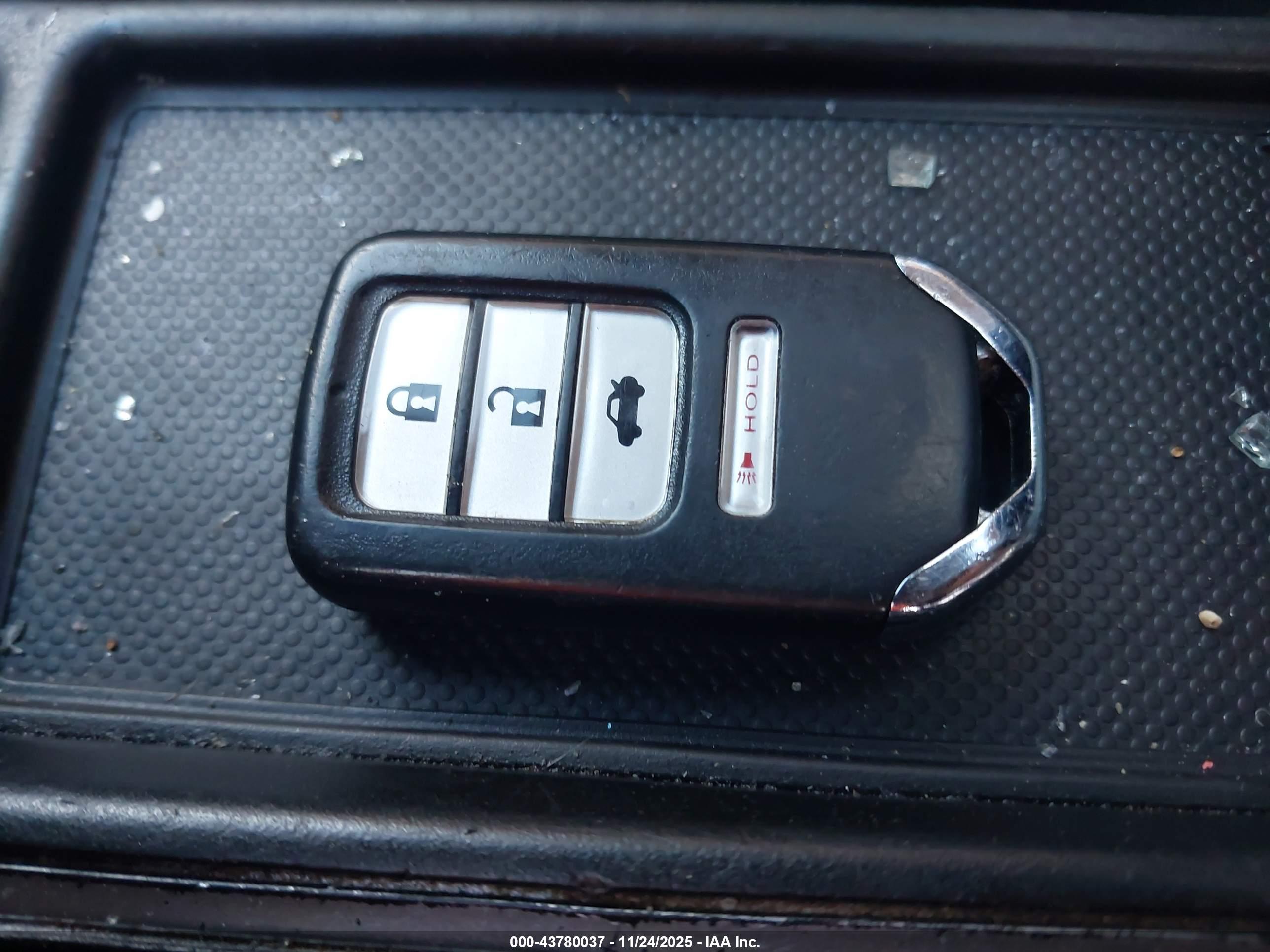 HONDA CR-V image 11