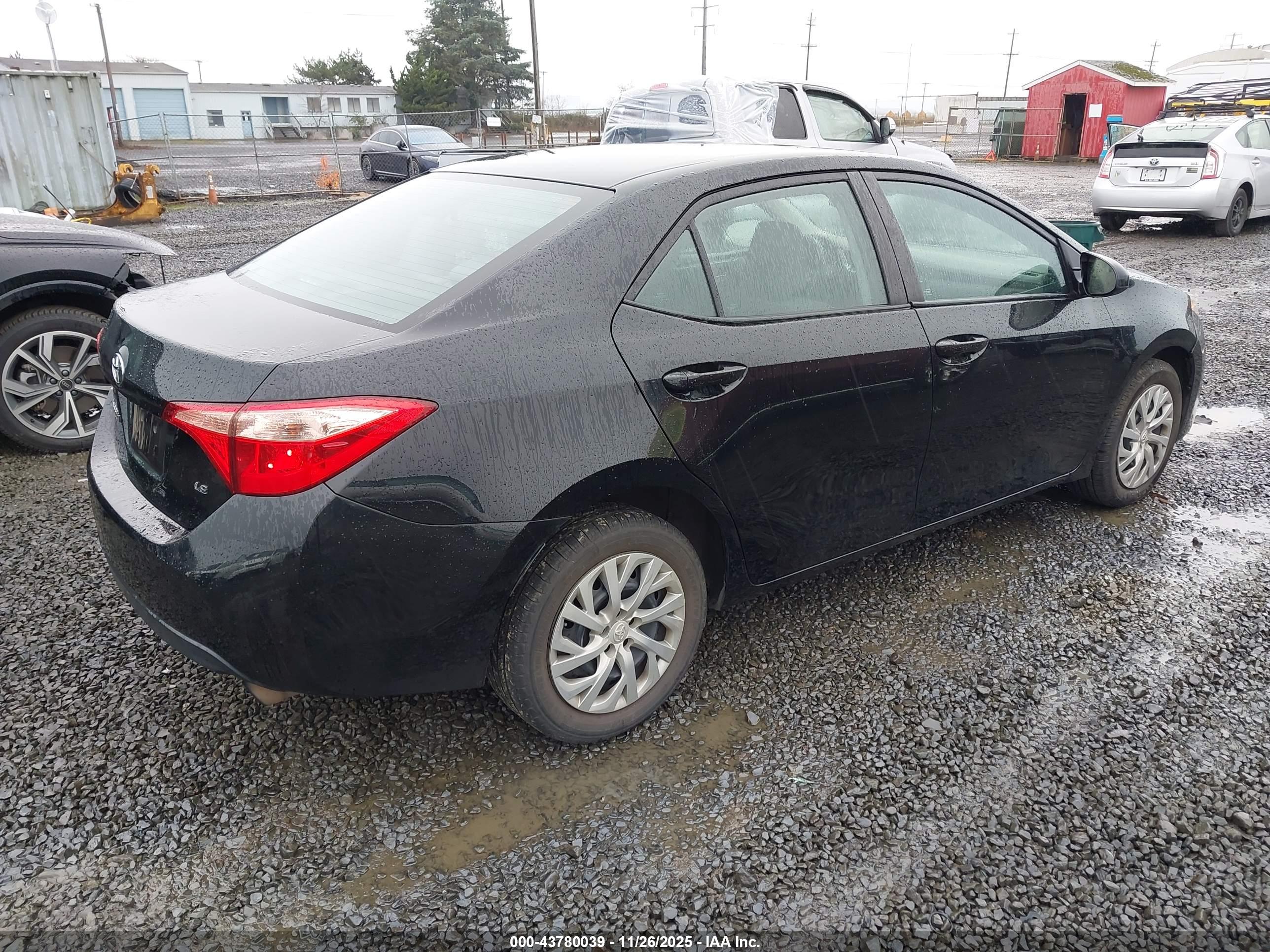 TOYOTA COROLLA image 4