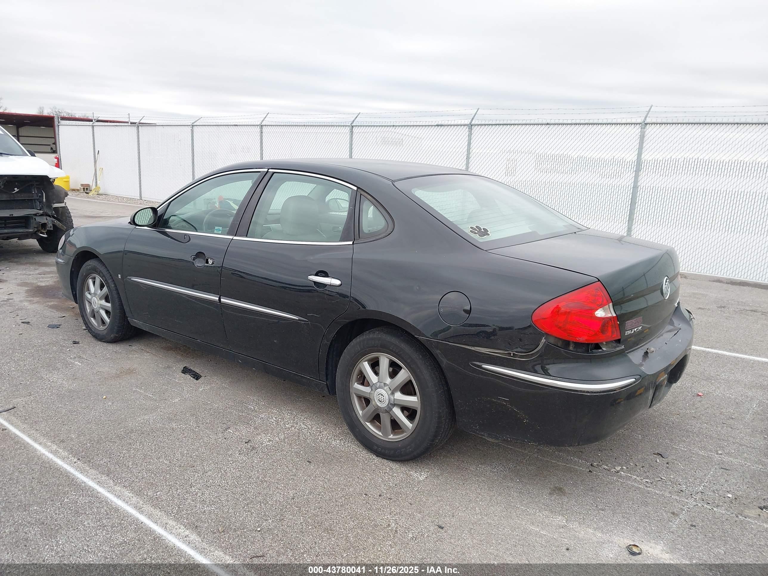 BUICK LACROSSE image 3