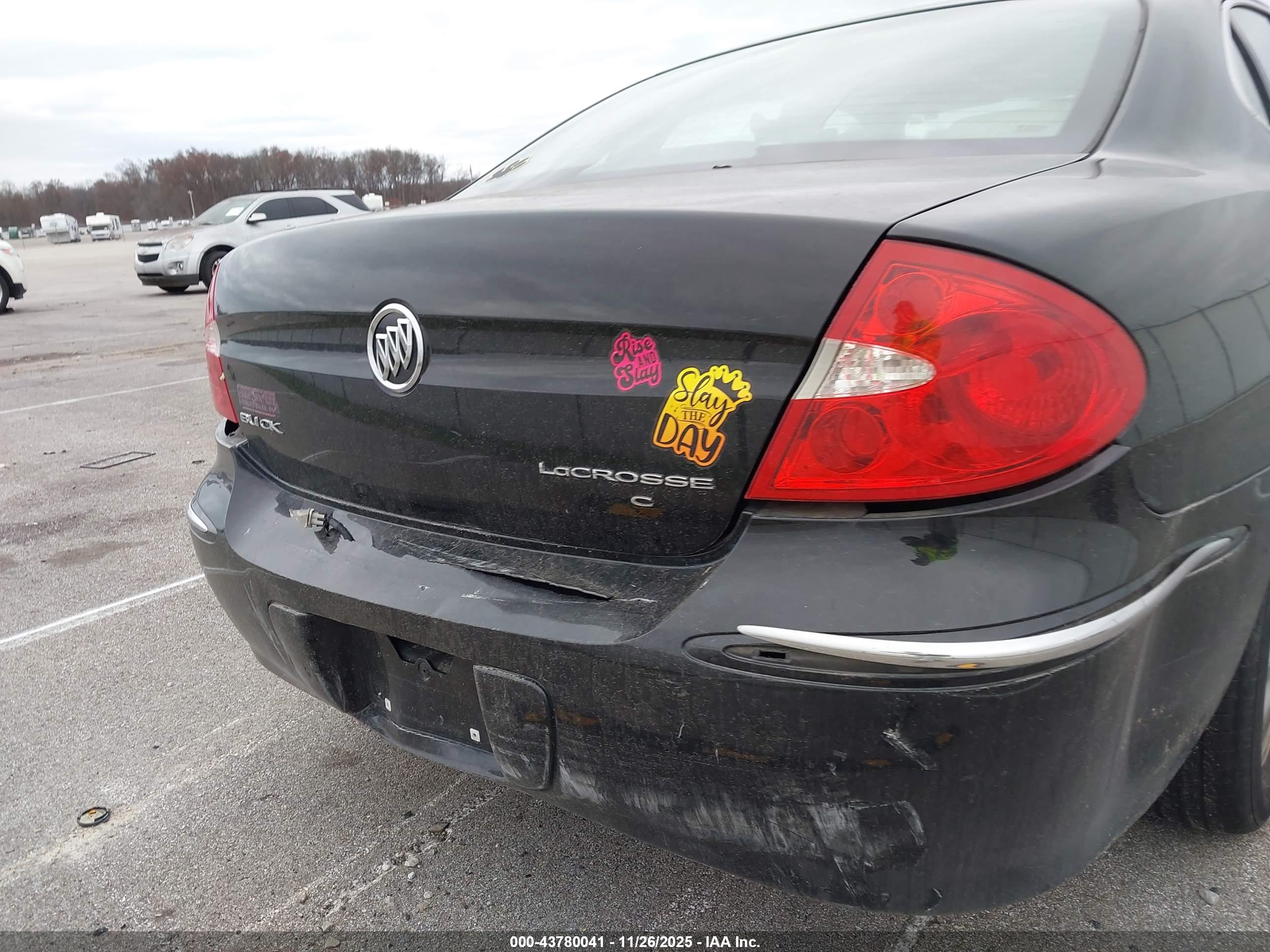 BUICK LACROSSE image 6