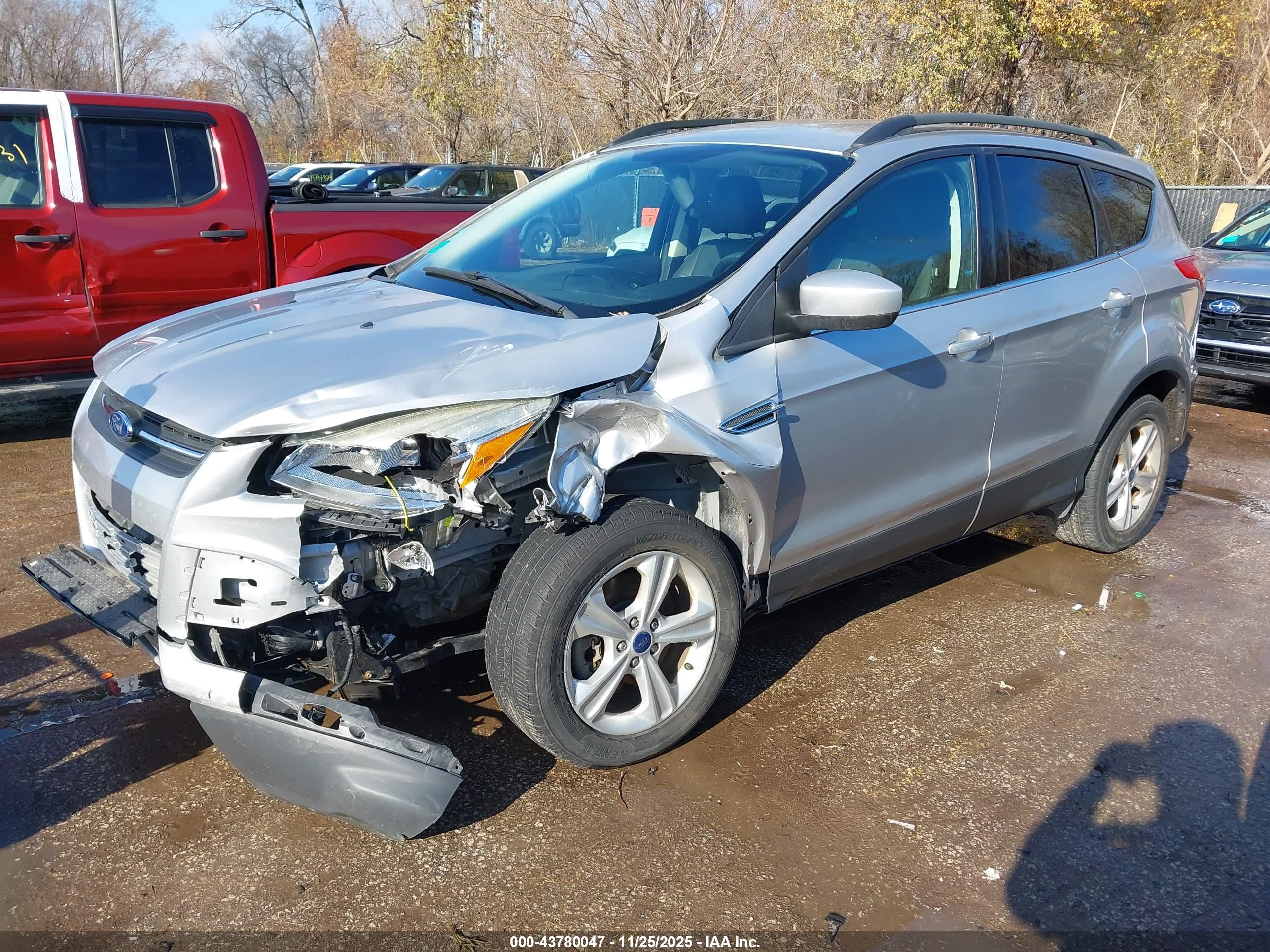 FORD ESCAPE image 2