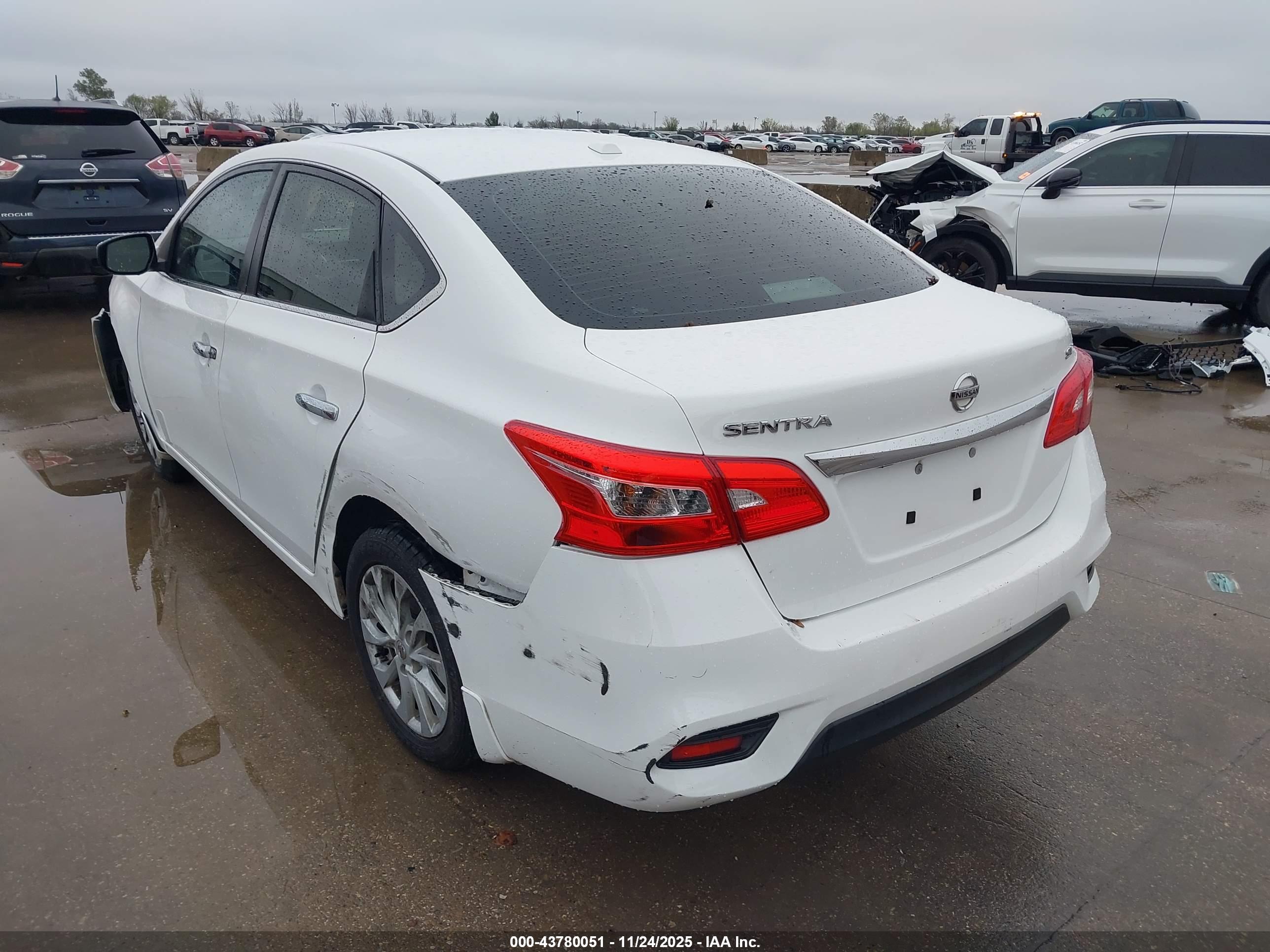 NISSAN SENTRA image 3