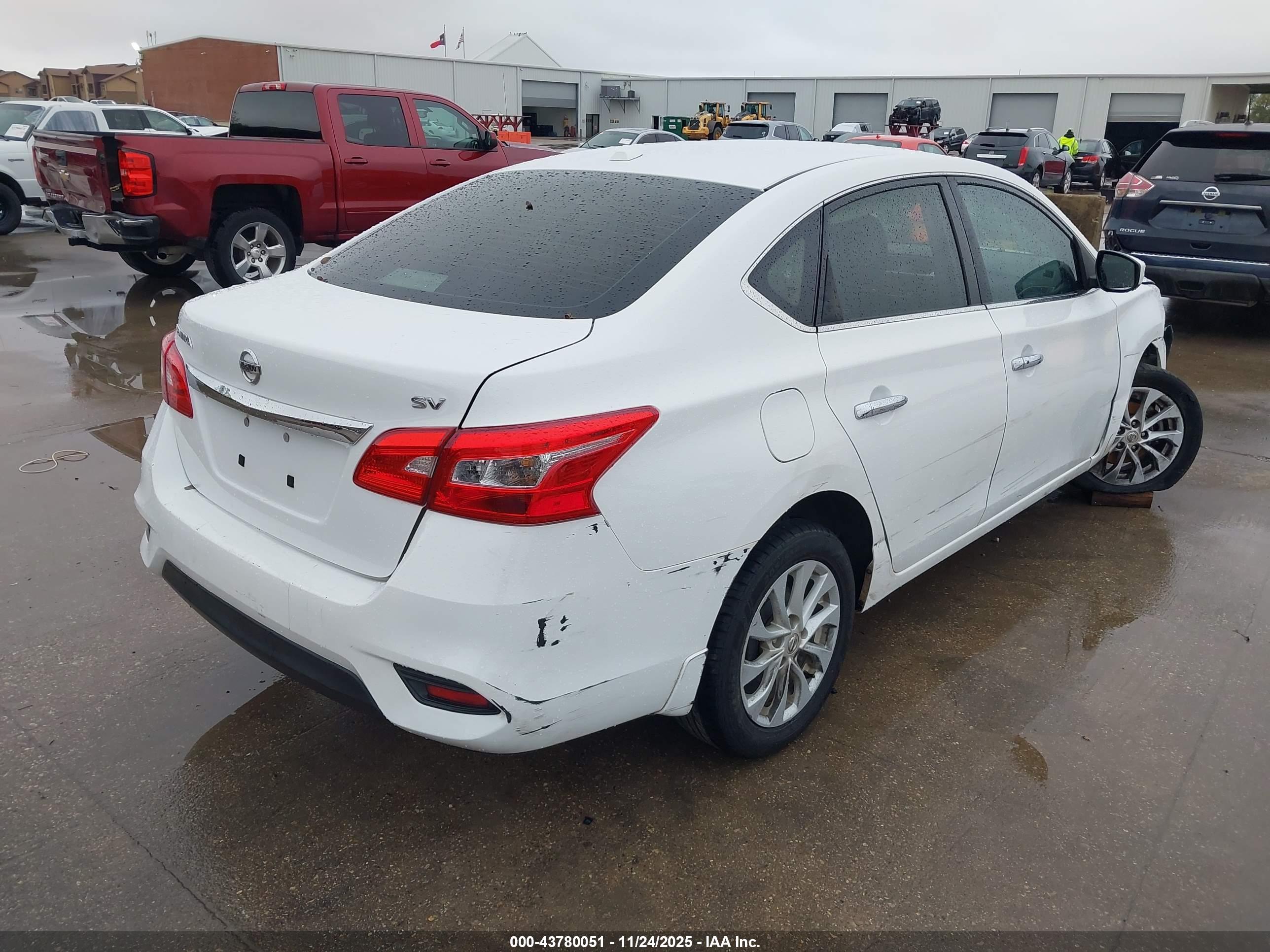 NISSAN SENTRA image 4