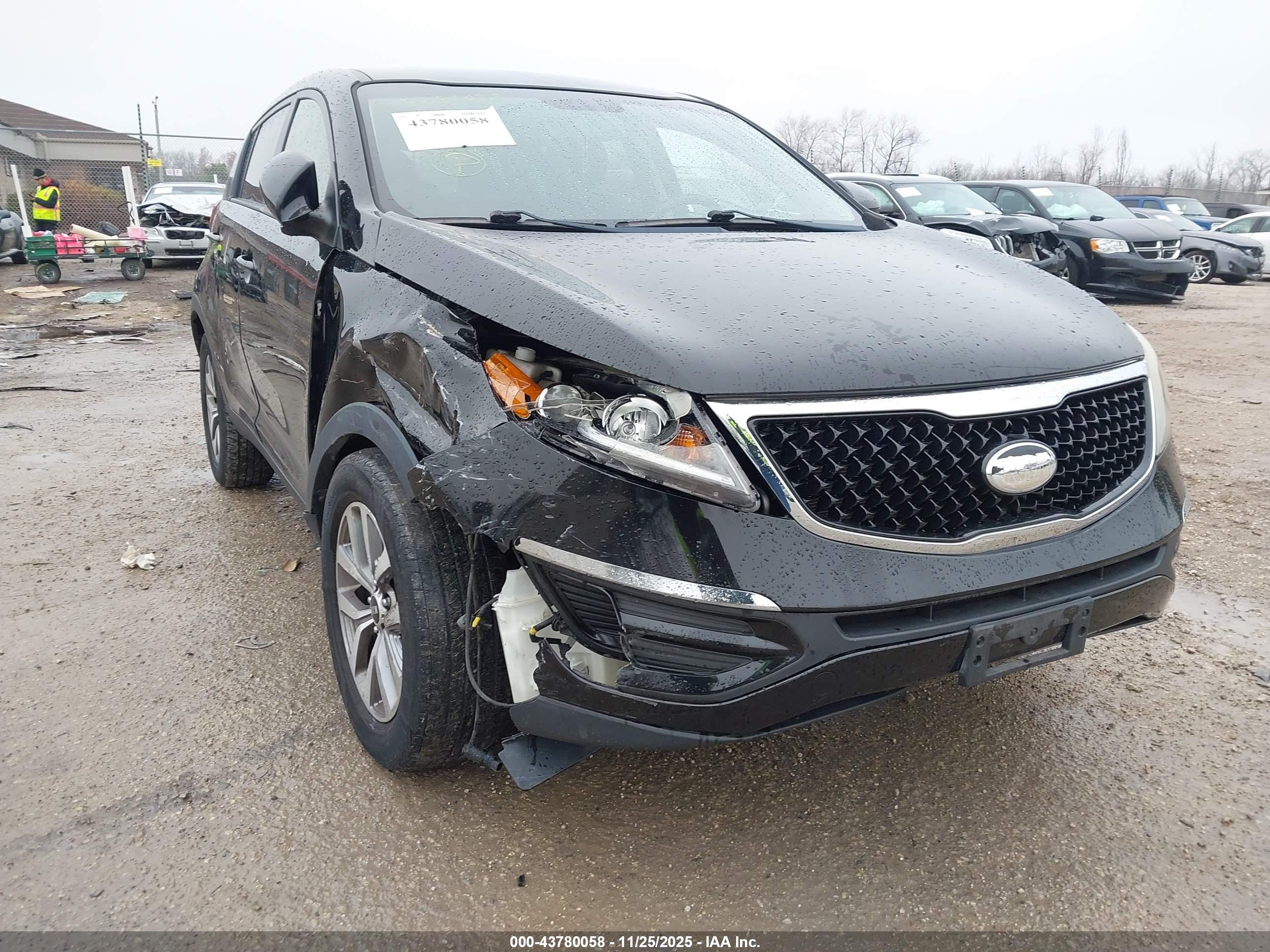 KIA SPORTAGE image 6