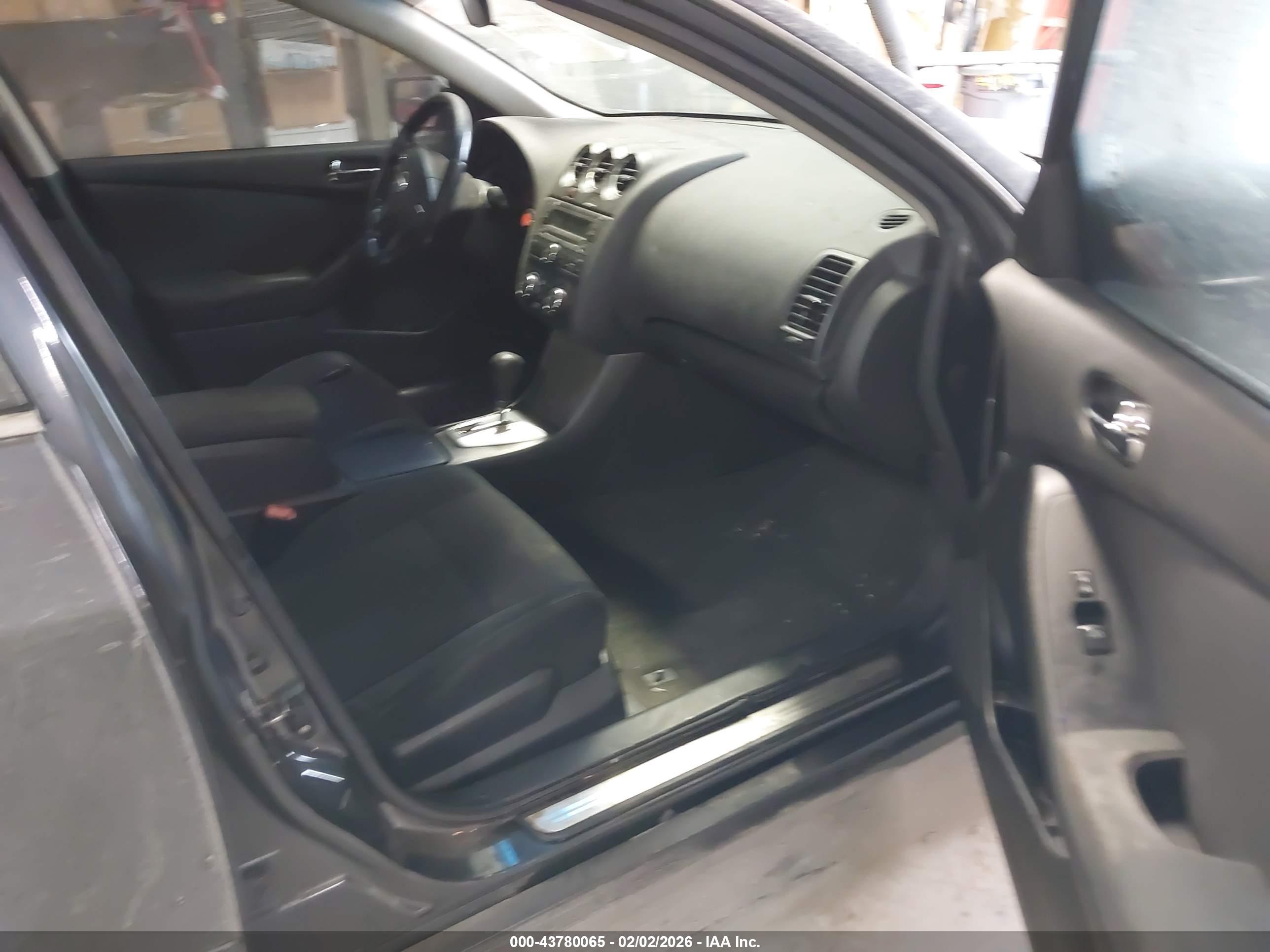 NISSAN ALTIMA image 5