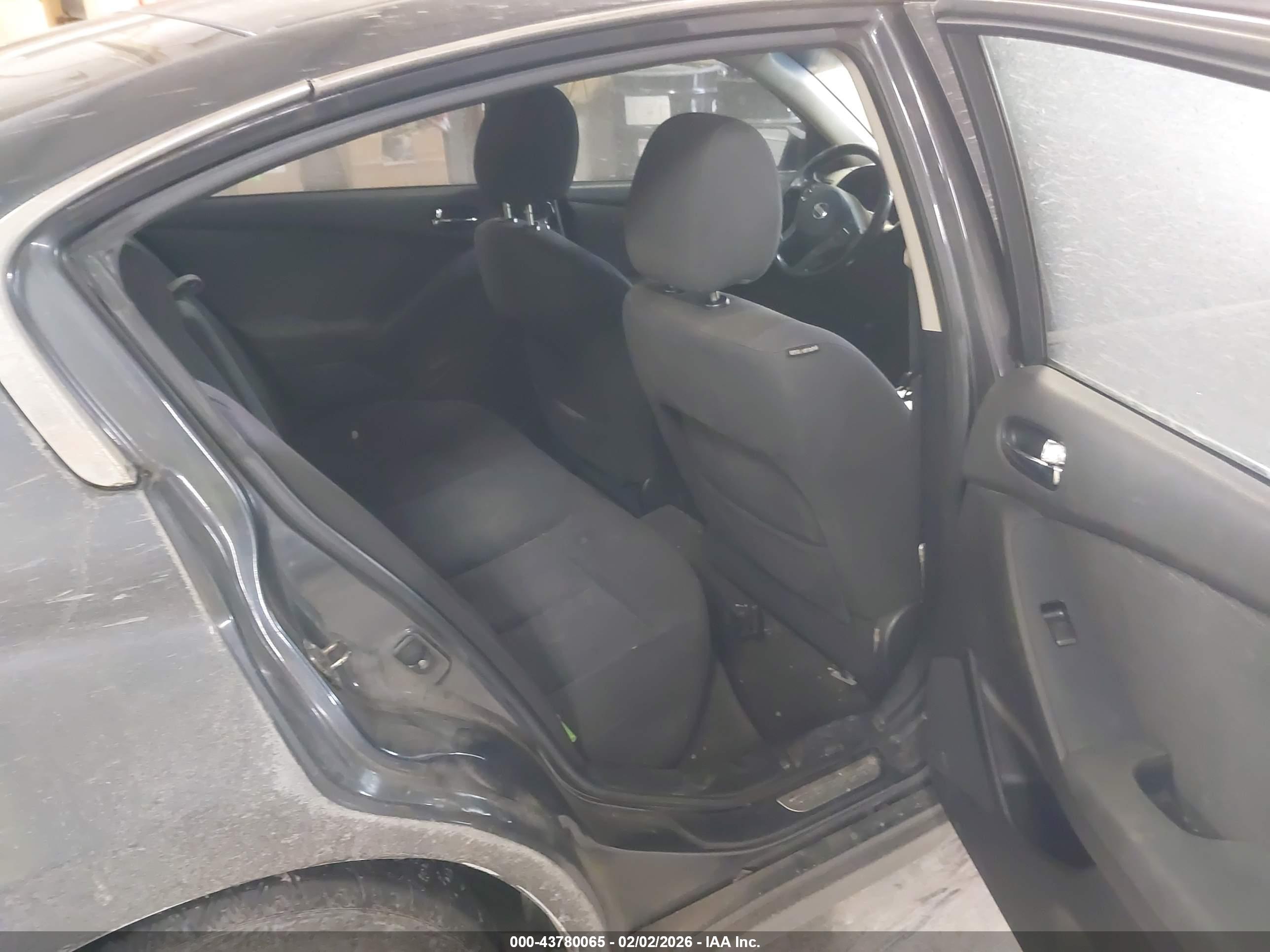 NISSAN ALTIMA image 8