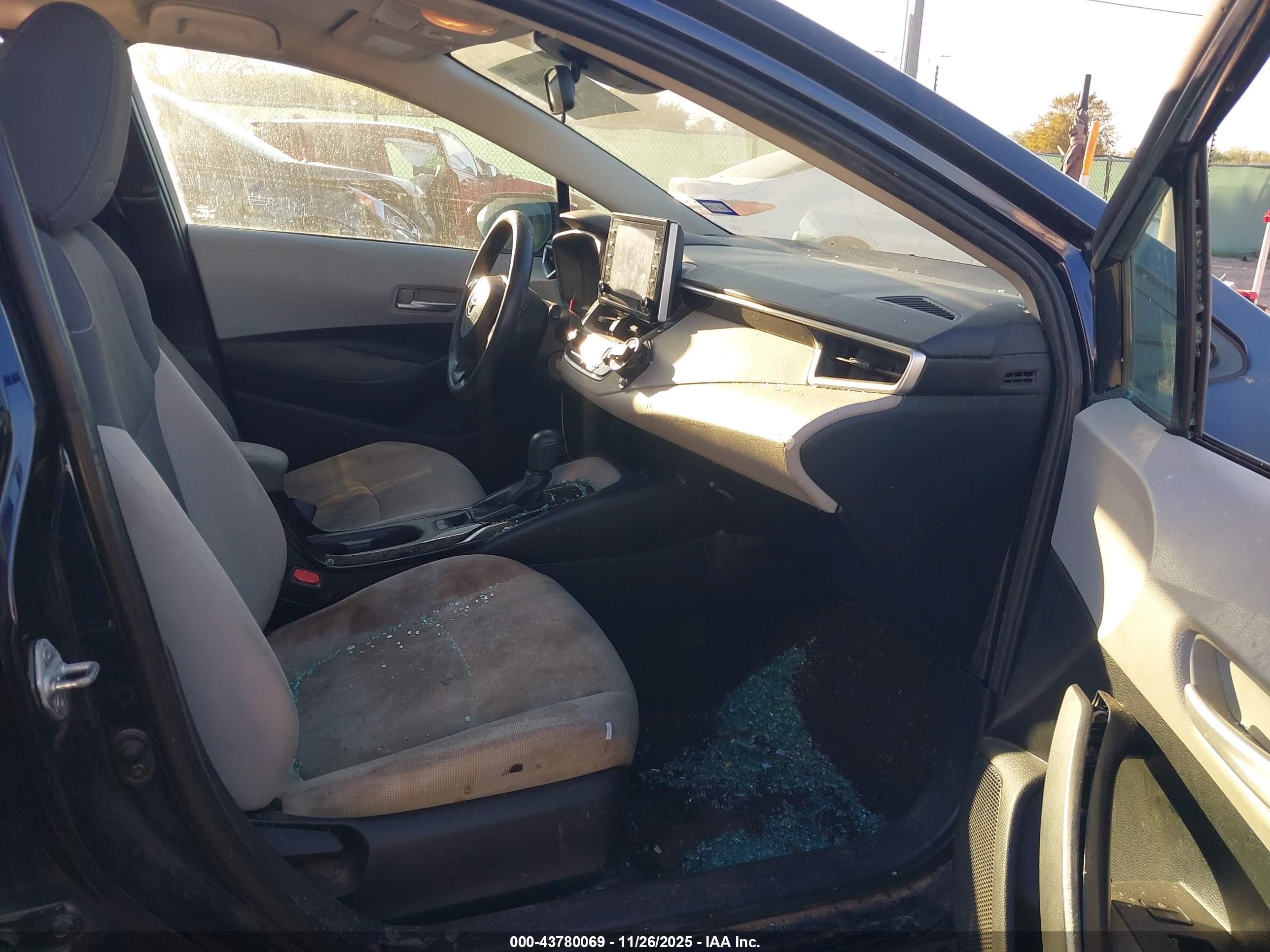 TOYOTA COROLLA image 5