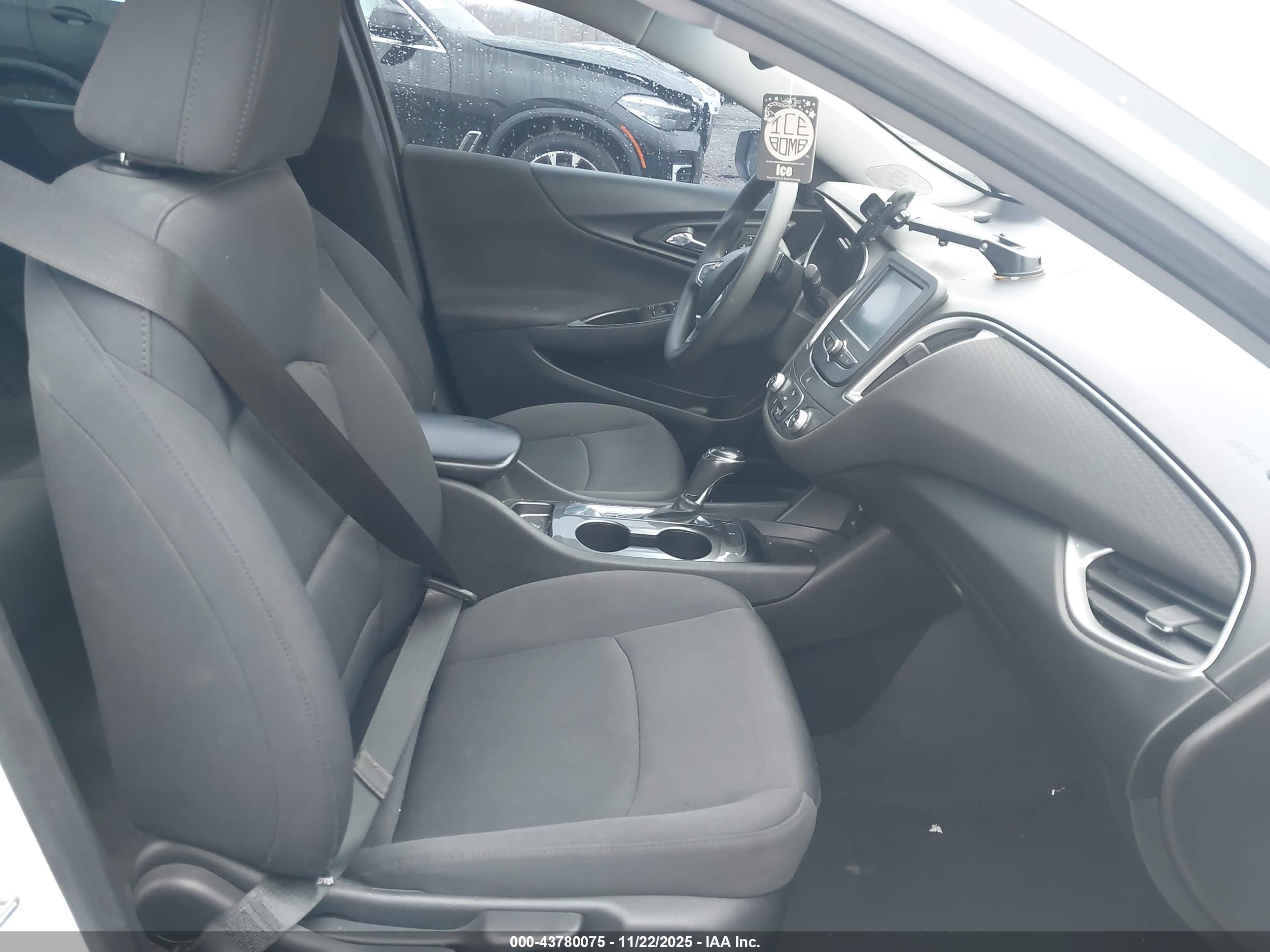CHEVROLET MALIBU image 5