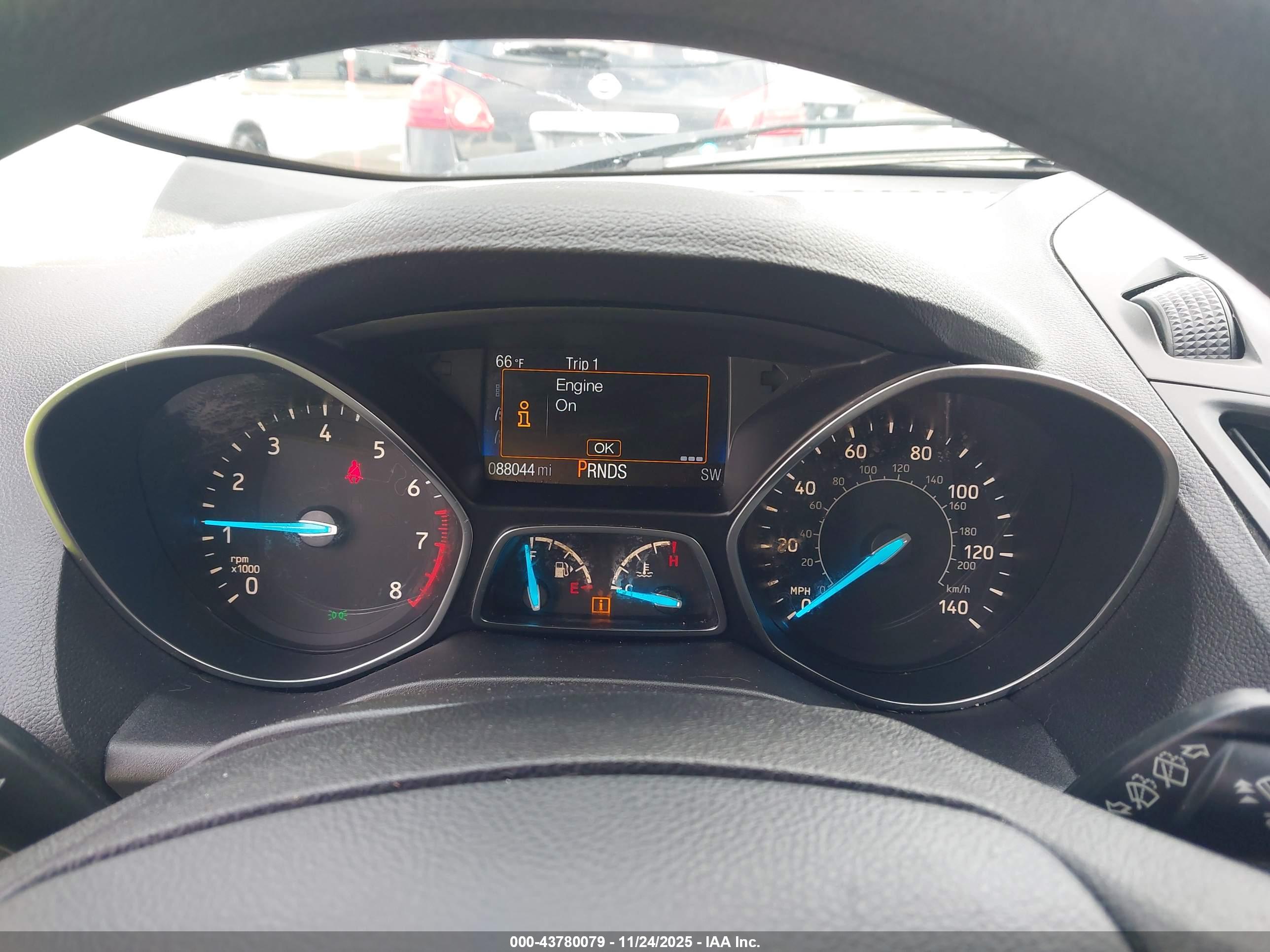 FORD ESCAPE image 7