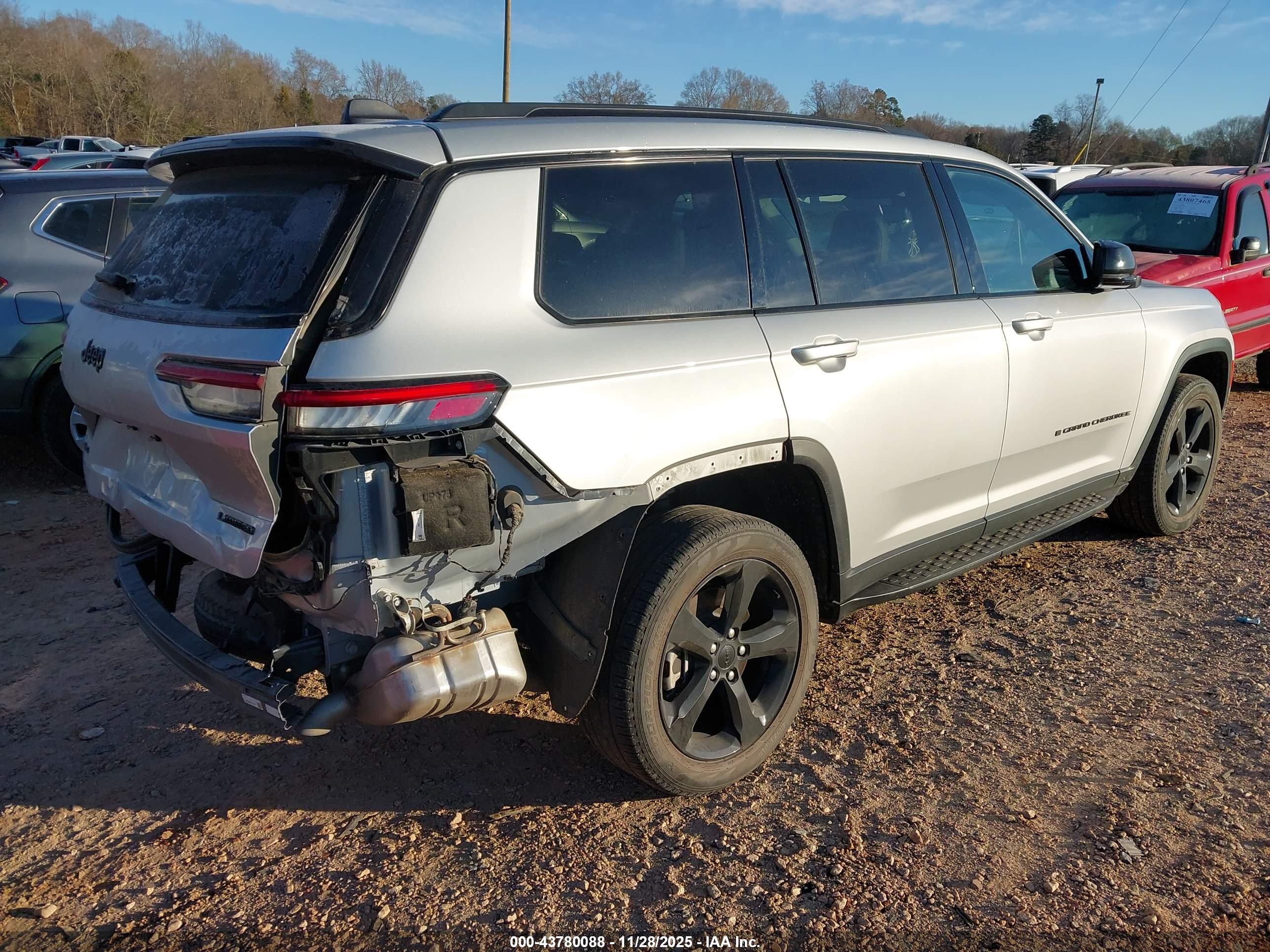 JEEP GRAND image 4