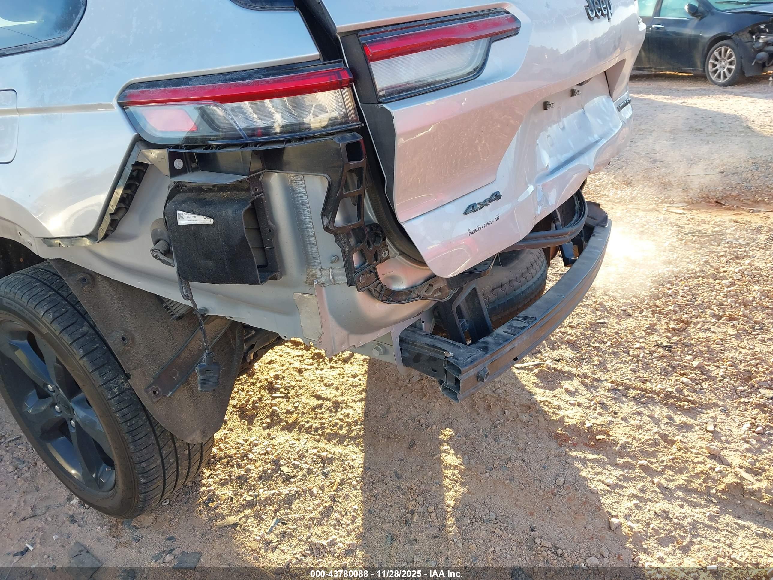 JEEP GRAND image 6