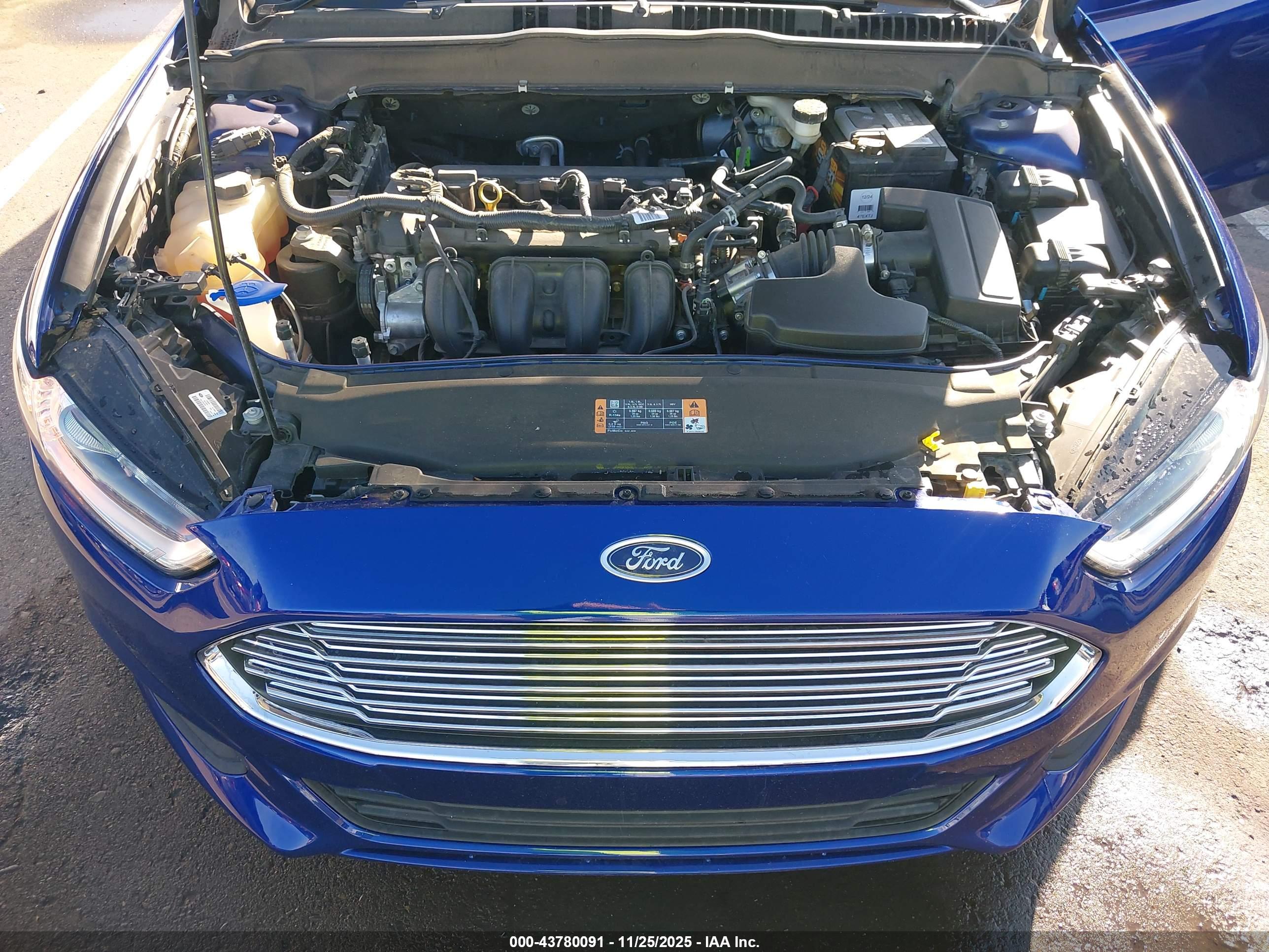 FORD FUSION image 10