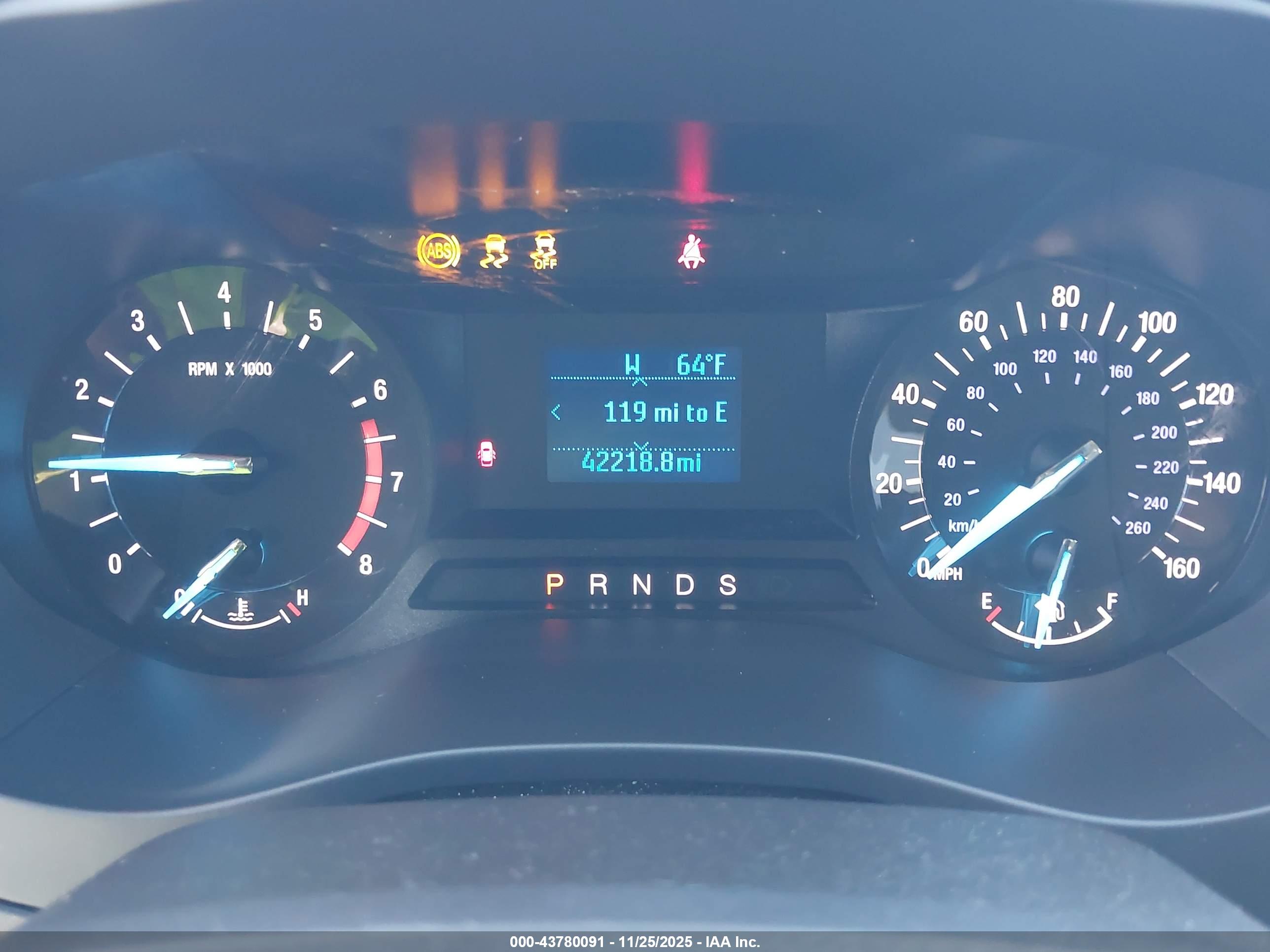 FORD FUSION image 7