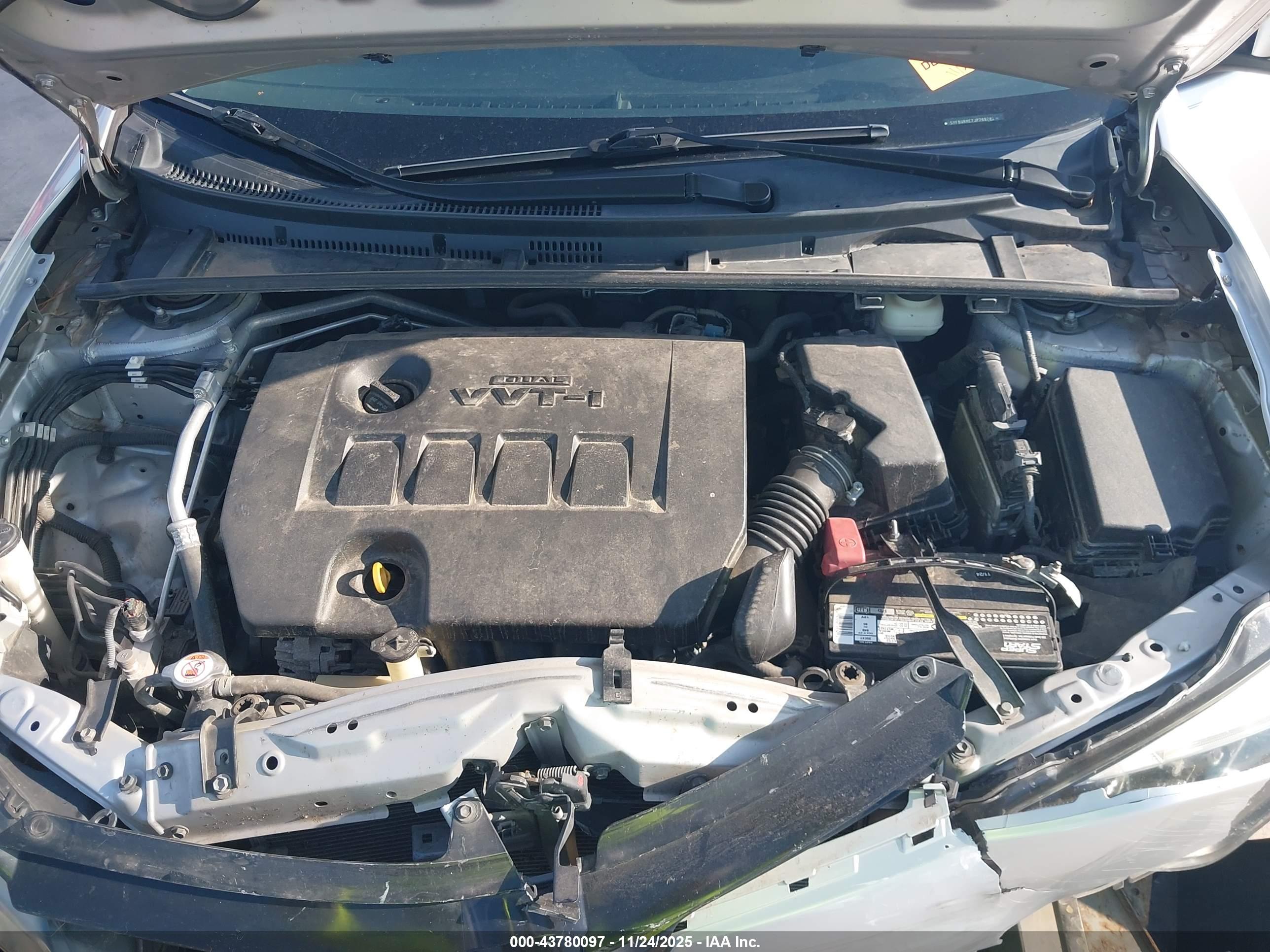 TOYOTA COROLLA image 10