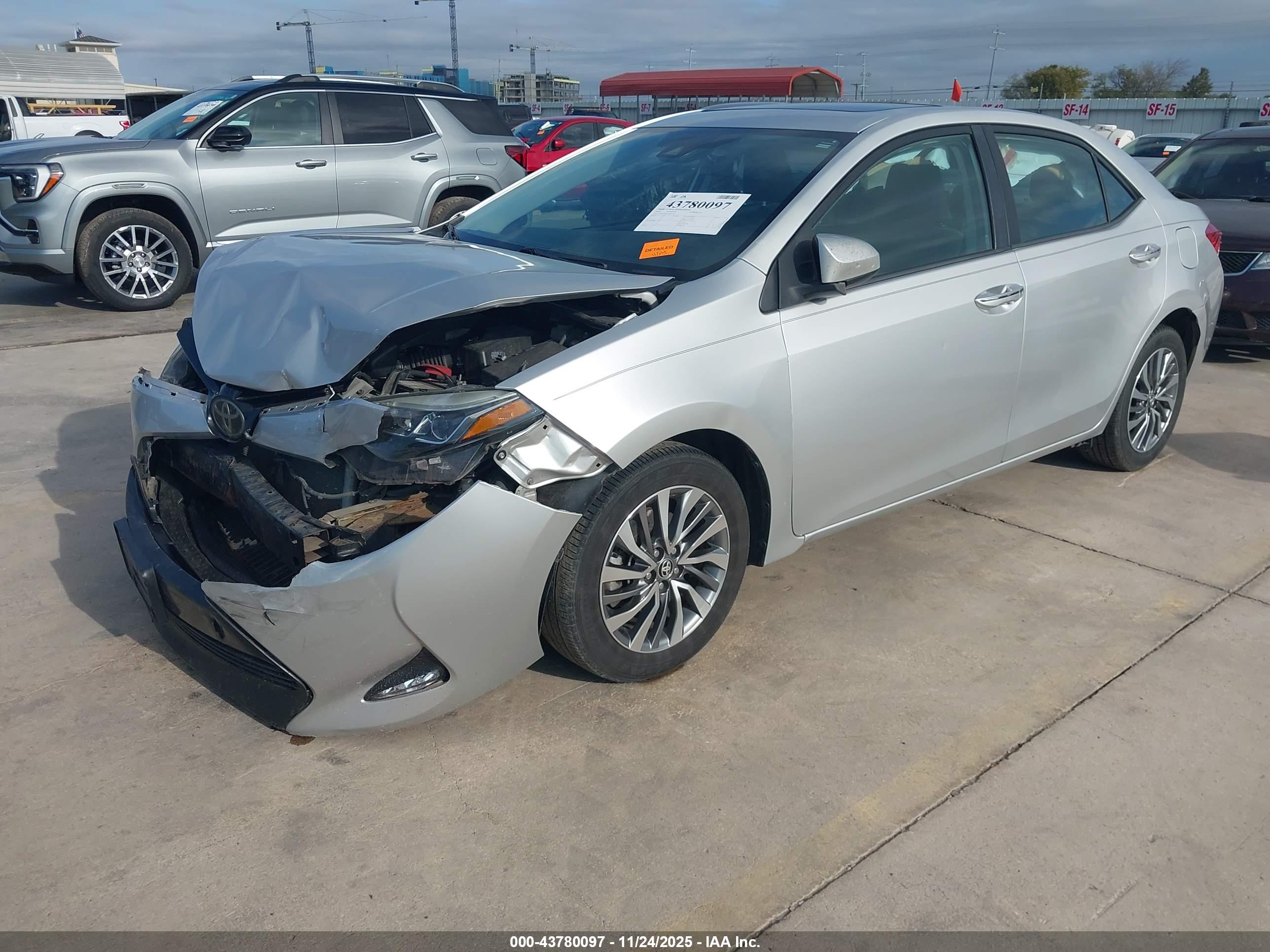 TOYOTA COROLLA image 2
