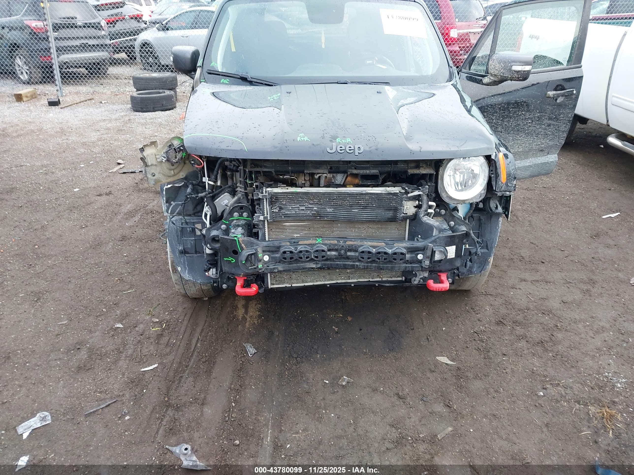 JEEP RENEGADE image 6