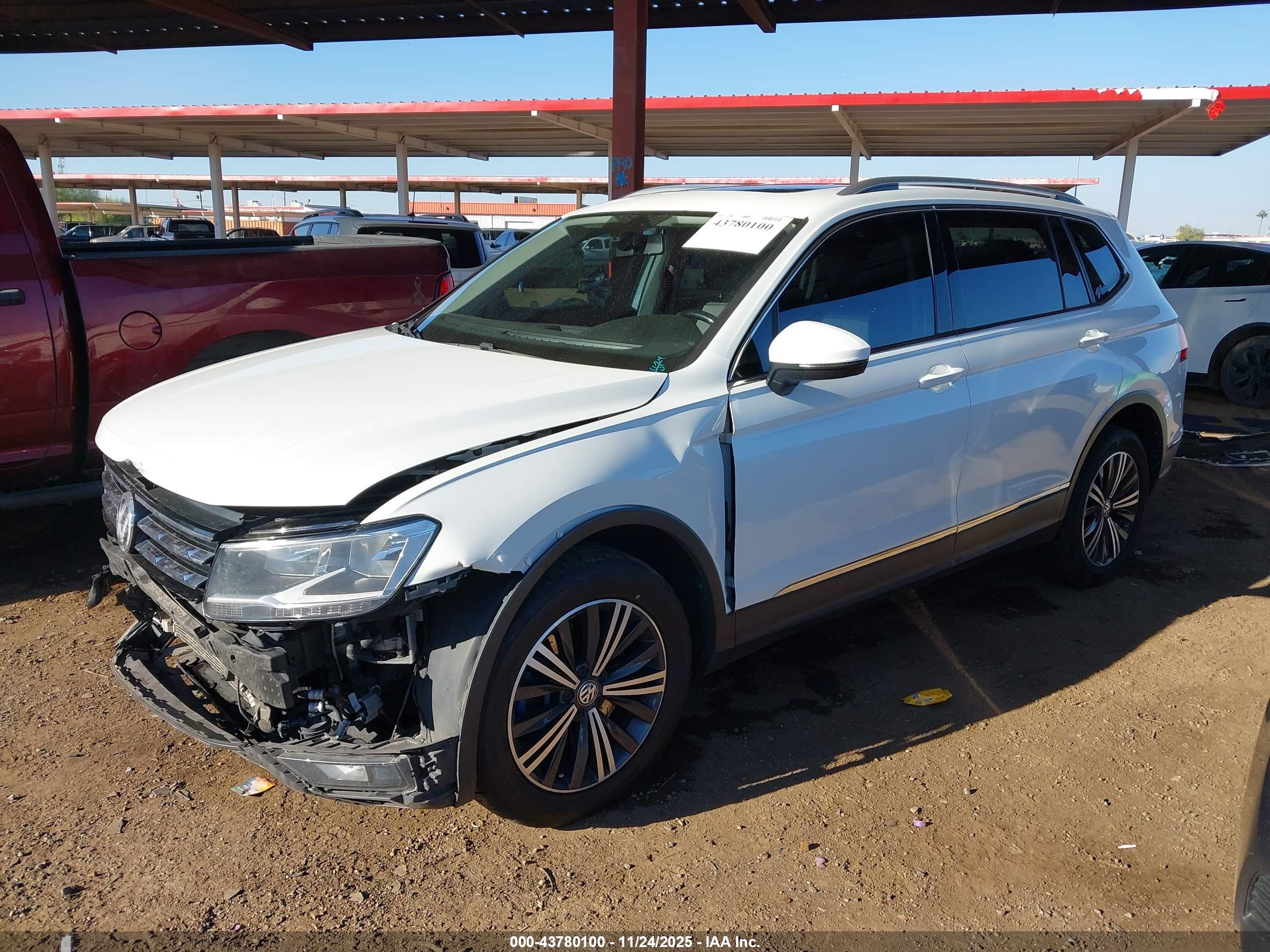 VOLKSWAGEN TIGUAN image 2