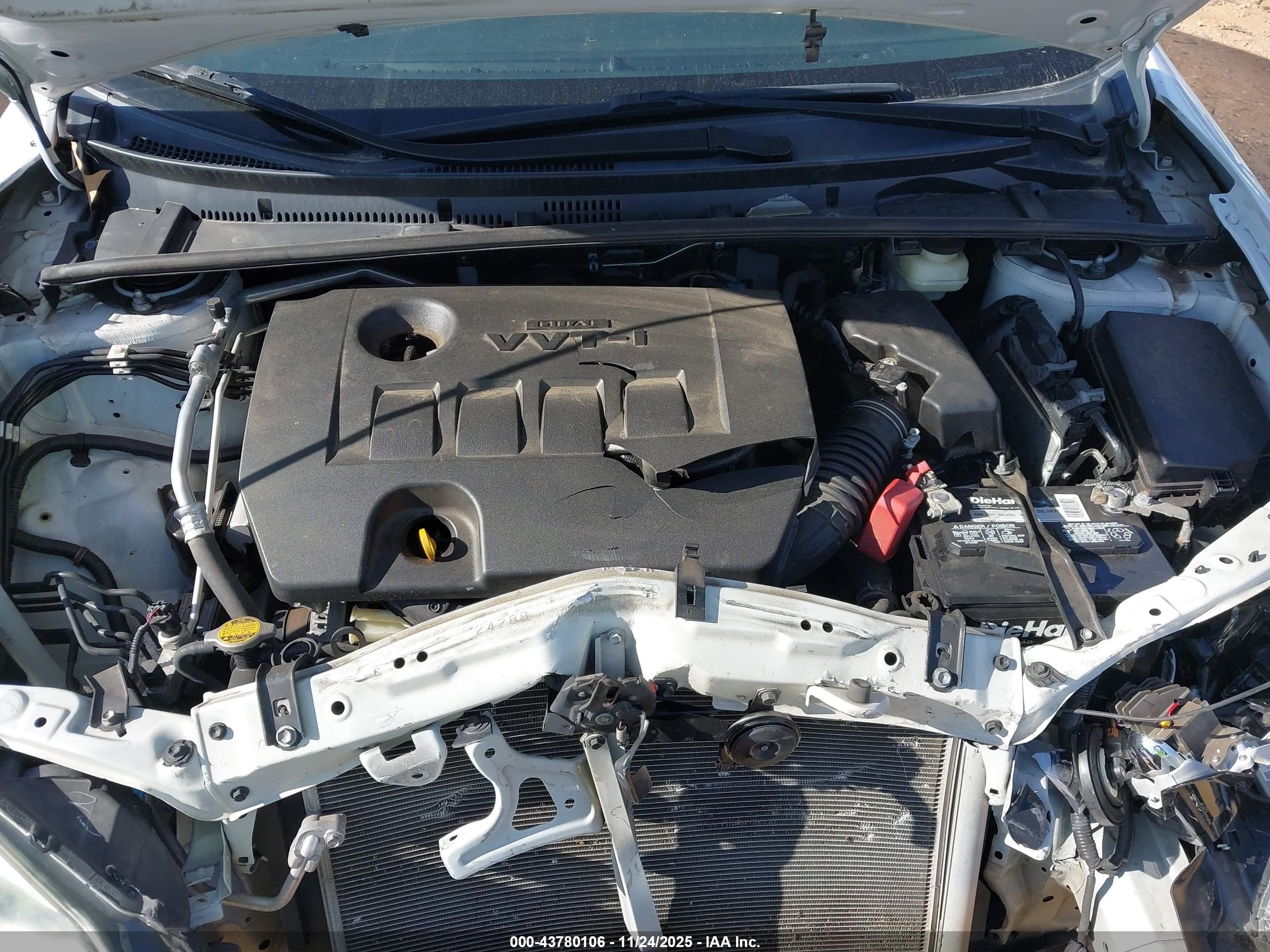 TOYOTA COROLLA image 10