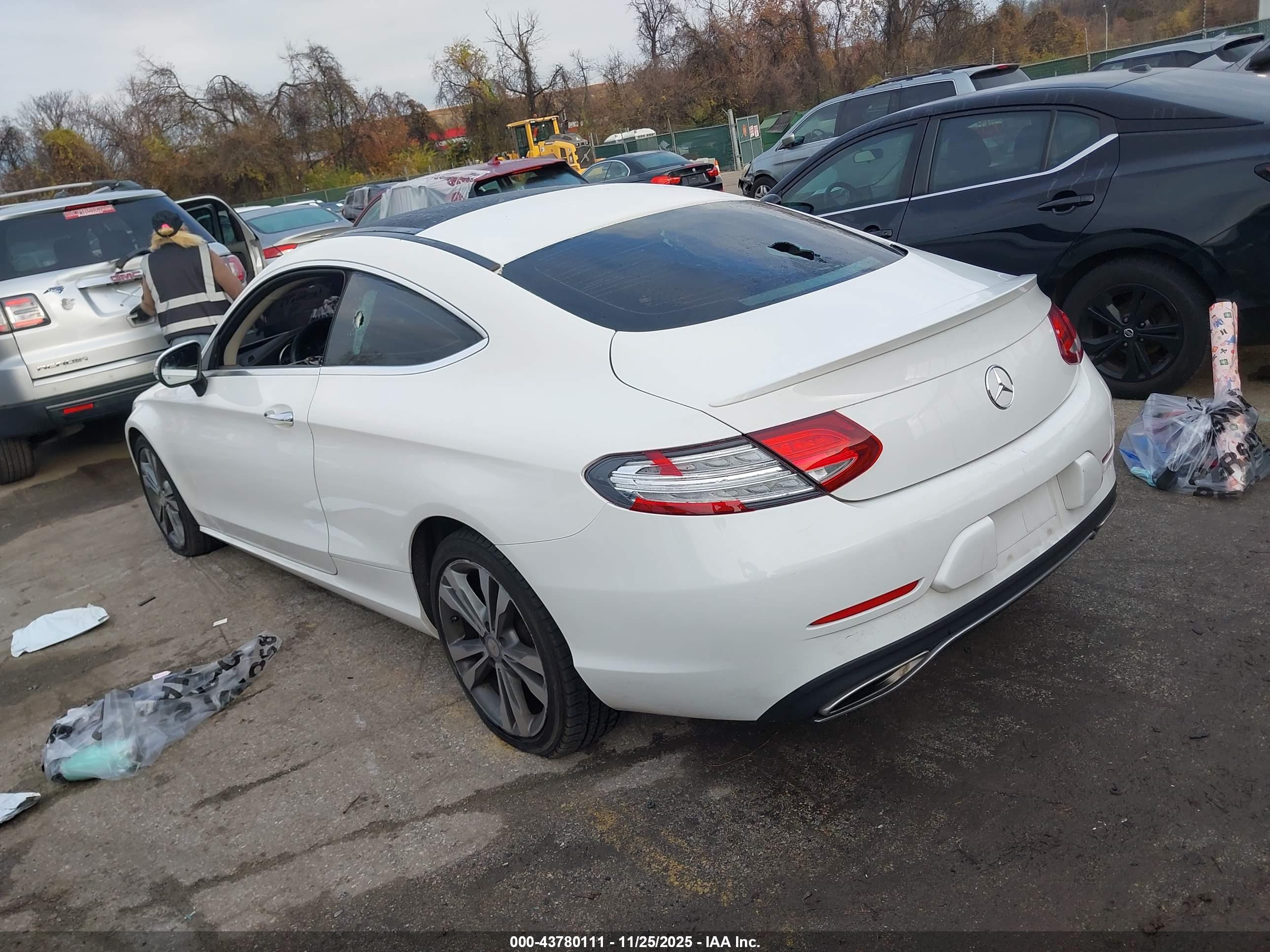 MERCEDES-BENZ C image 3