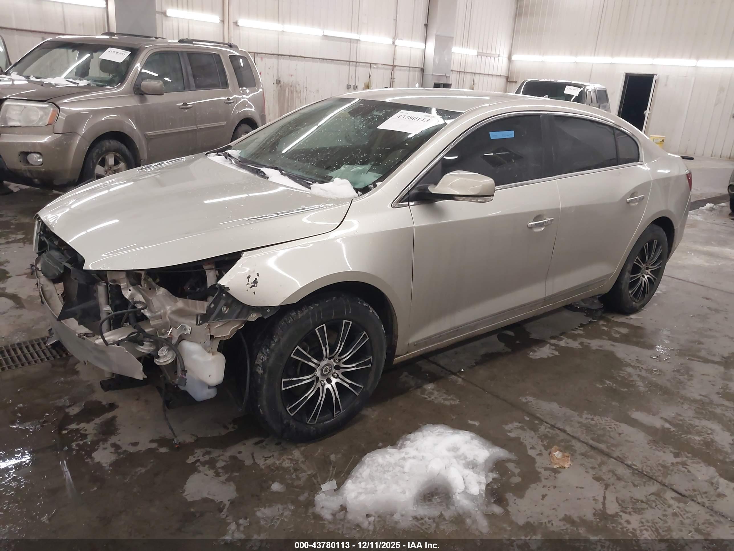 BUICK LACROSSE image 2