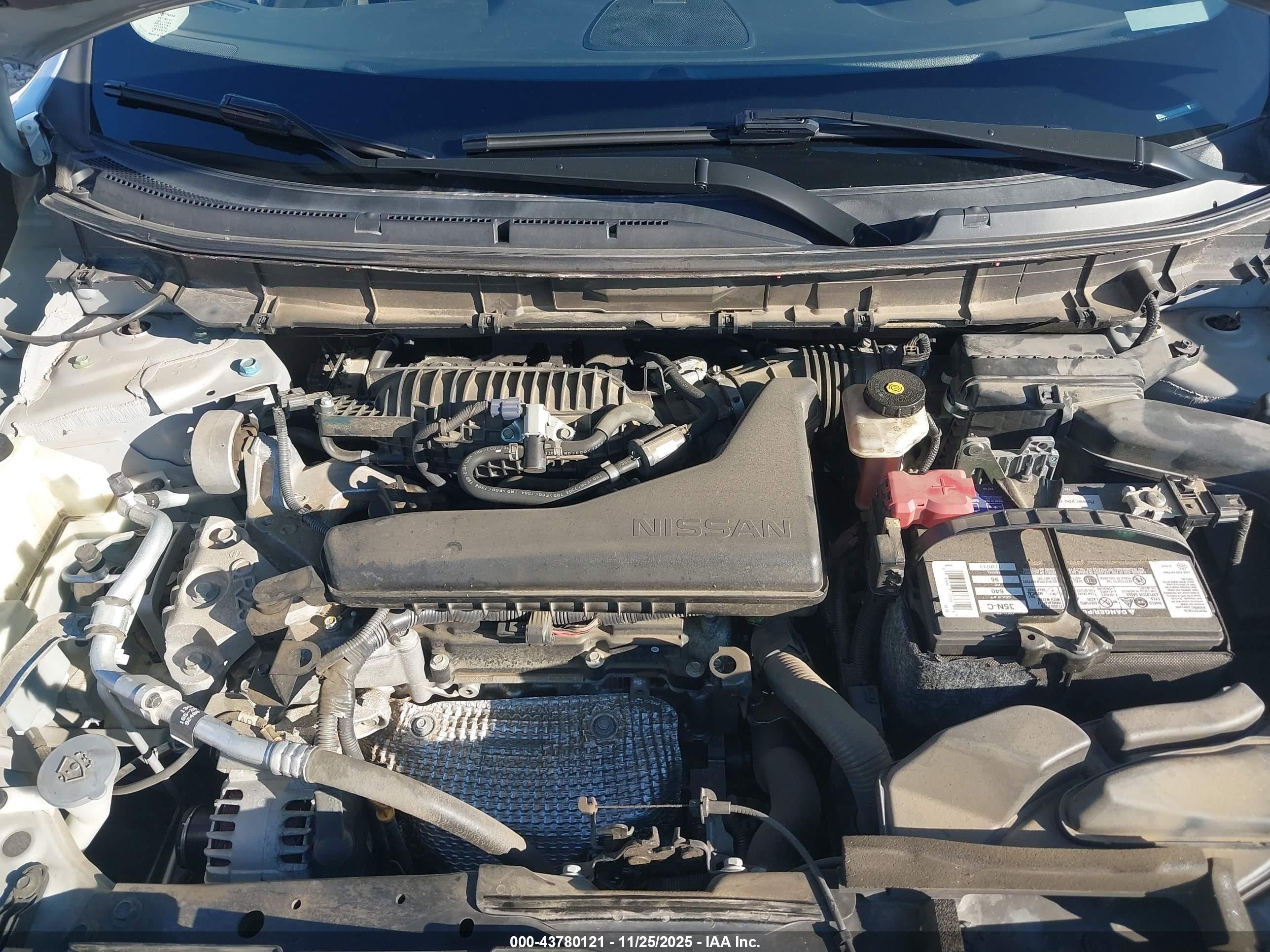 NISSAN ROGUE image 10