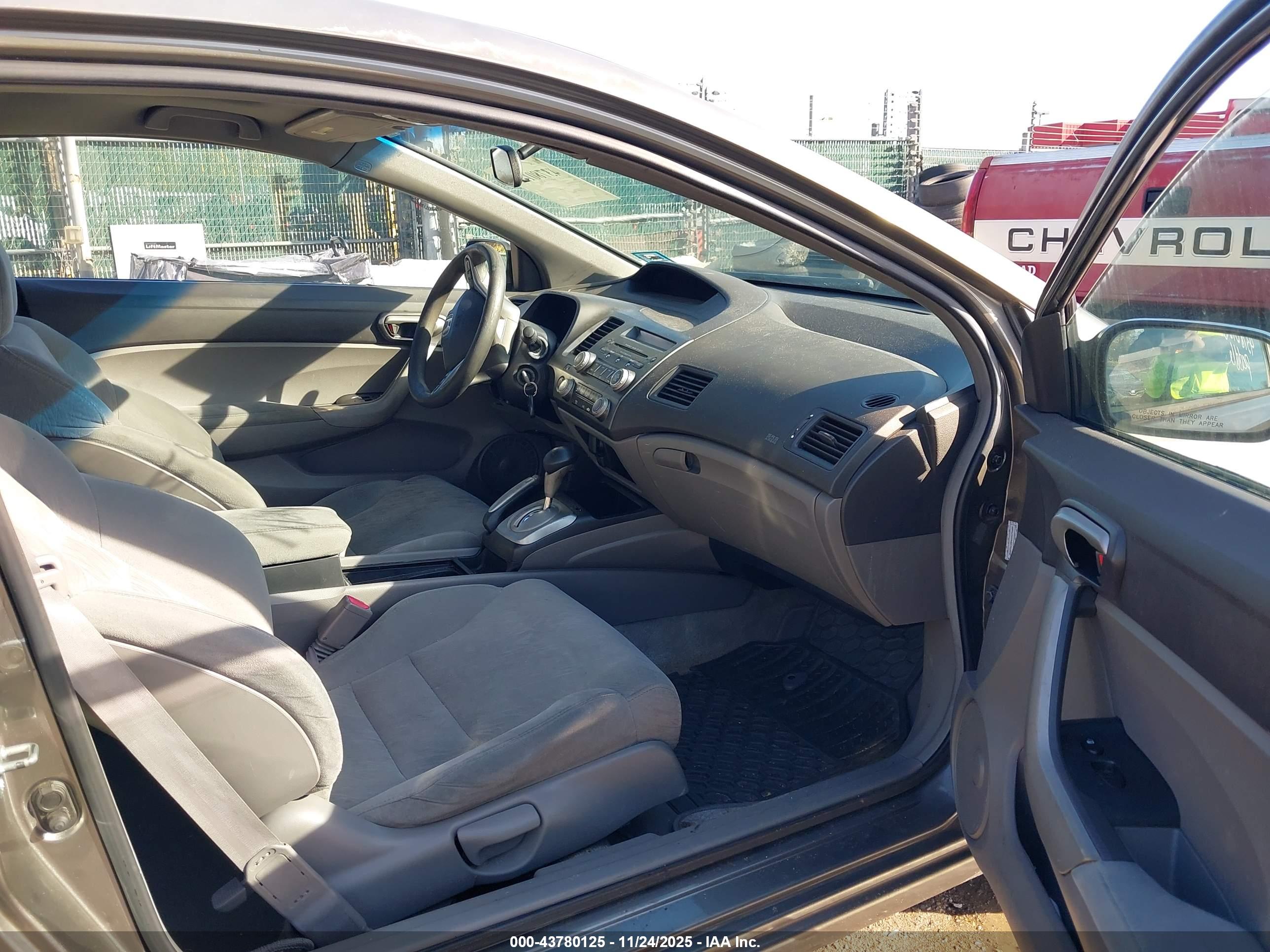 HONDA CIVIC image 5
