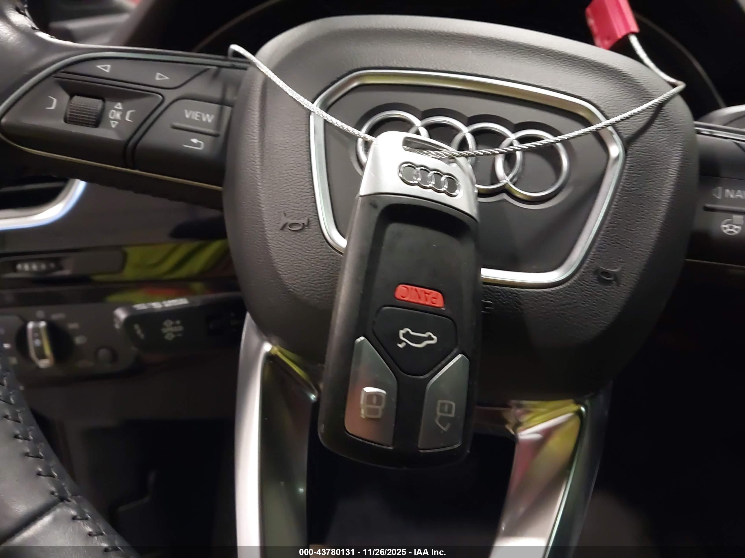 AUDI Q7 image 11