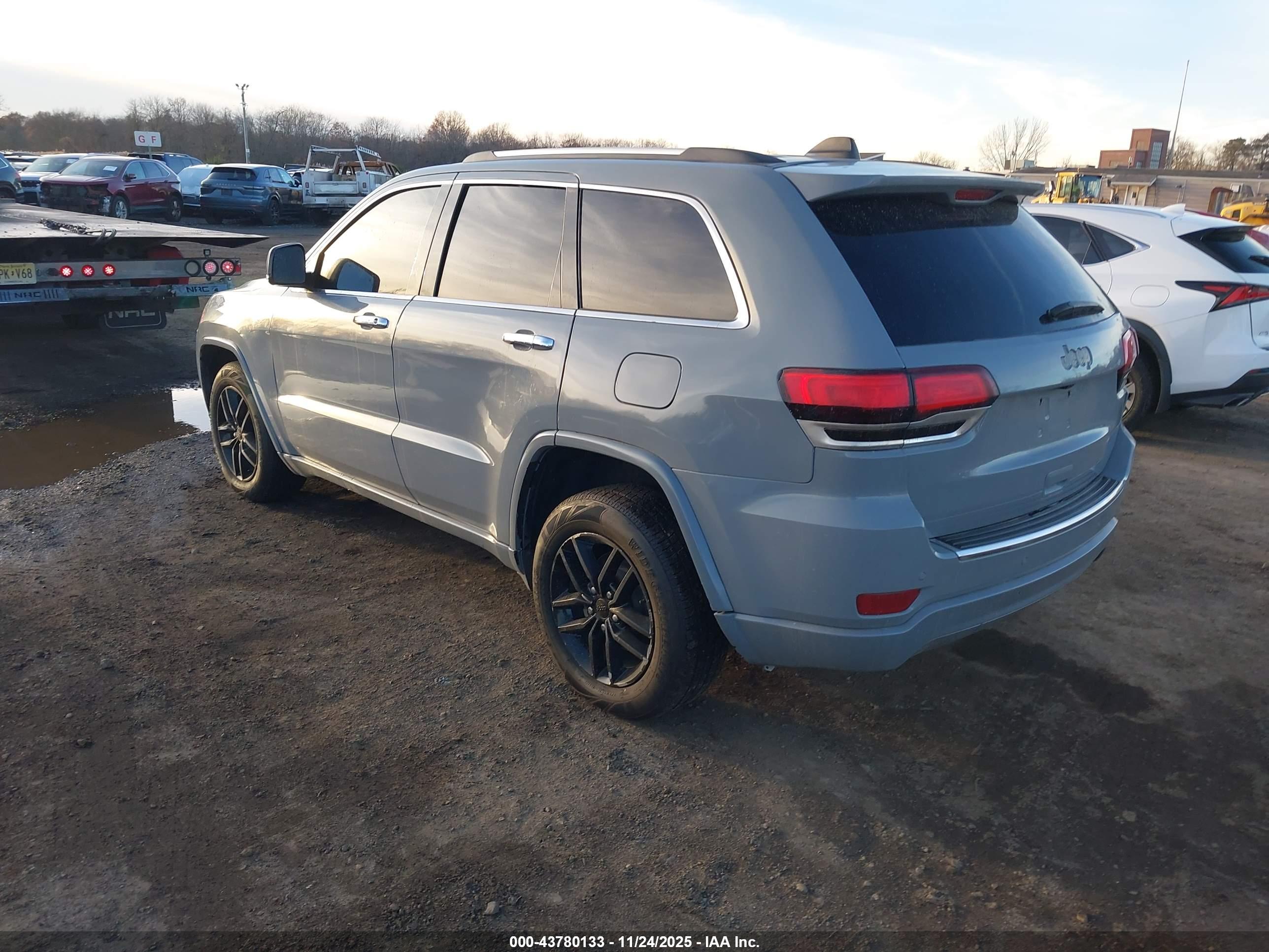 JEEP GRAND image 3