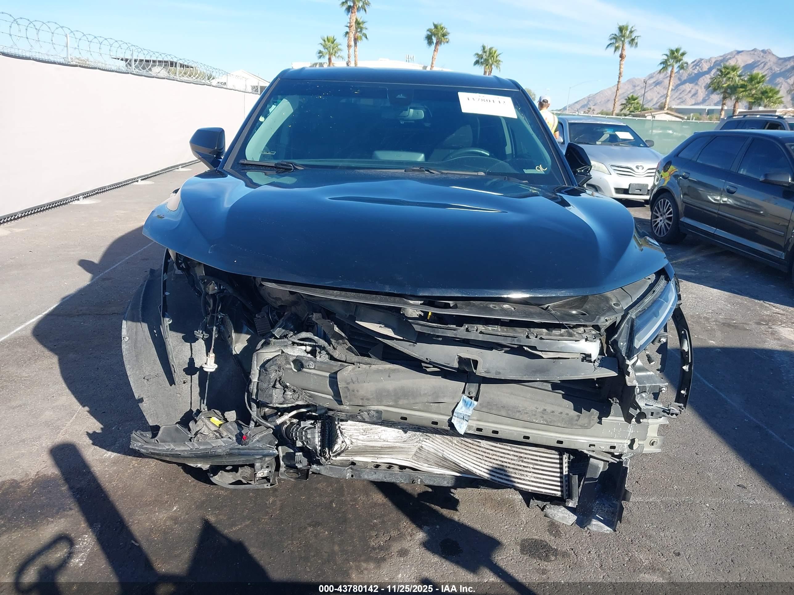 CHEVROLET BLAZER image 6