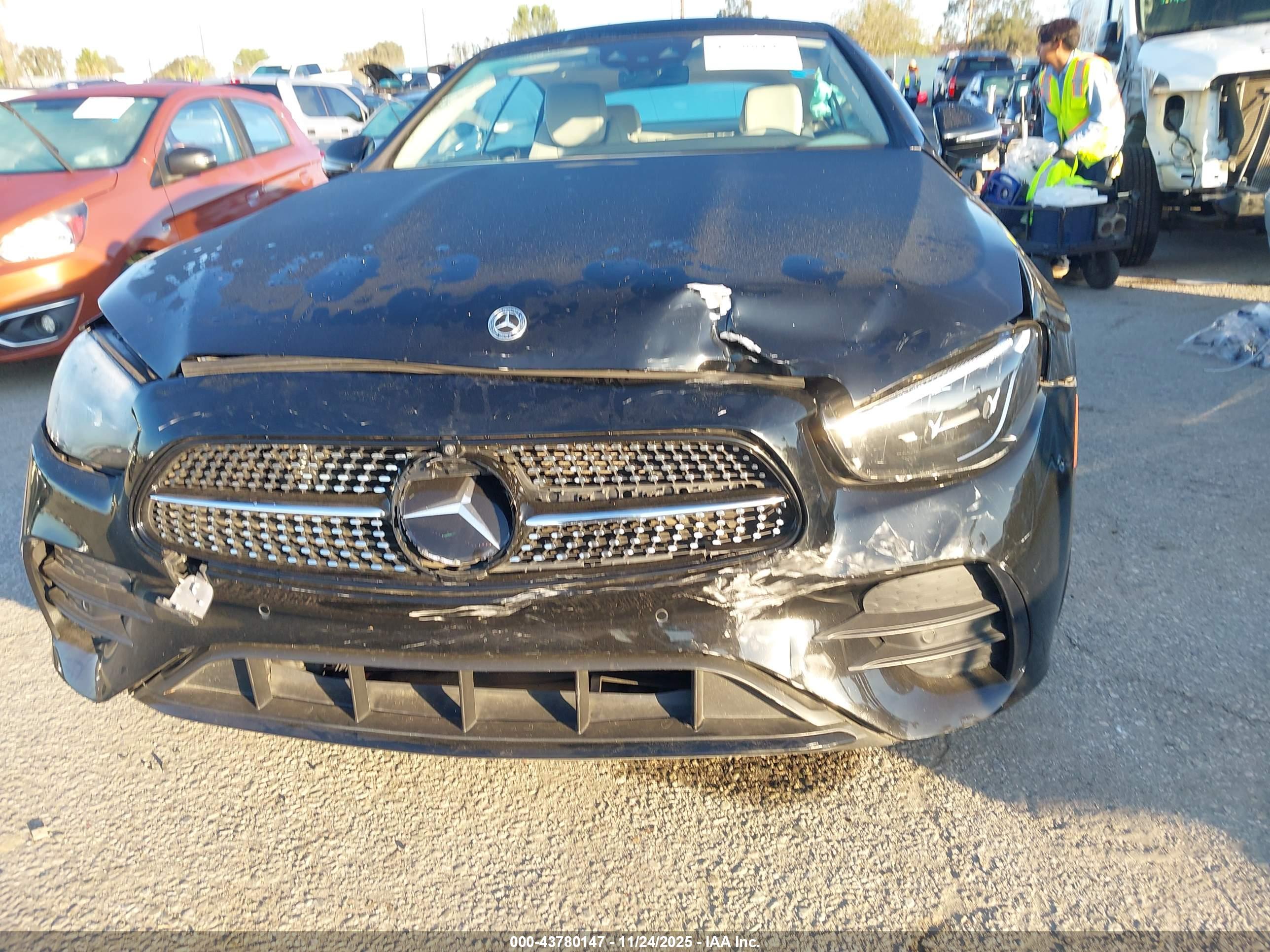 MERCEDES-BENZ E image 6
