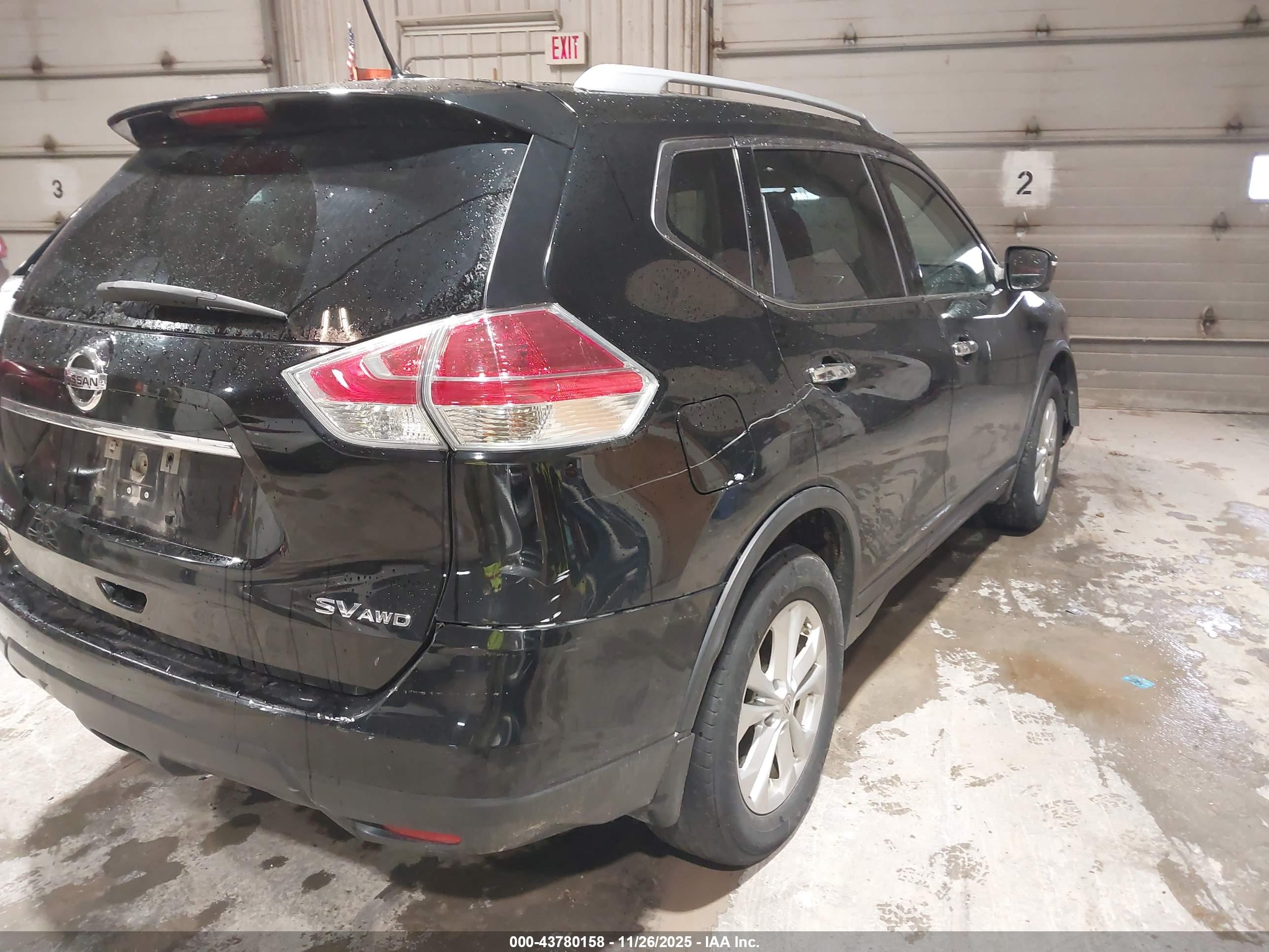 NISSAN ROGUE image 4