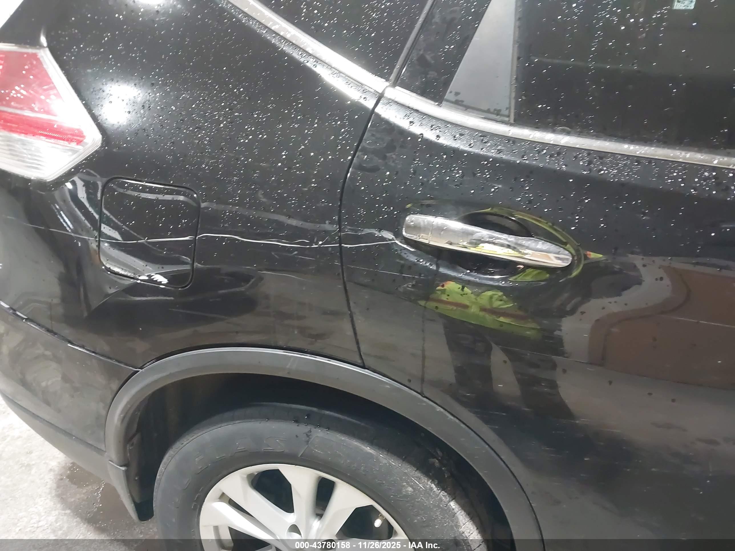 NISSAN ROGUE image 6