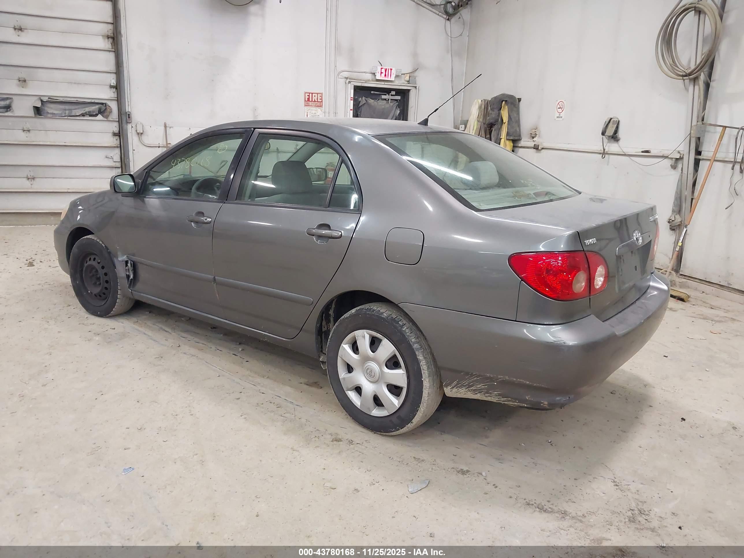 TOYOTA COROLLA image 3