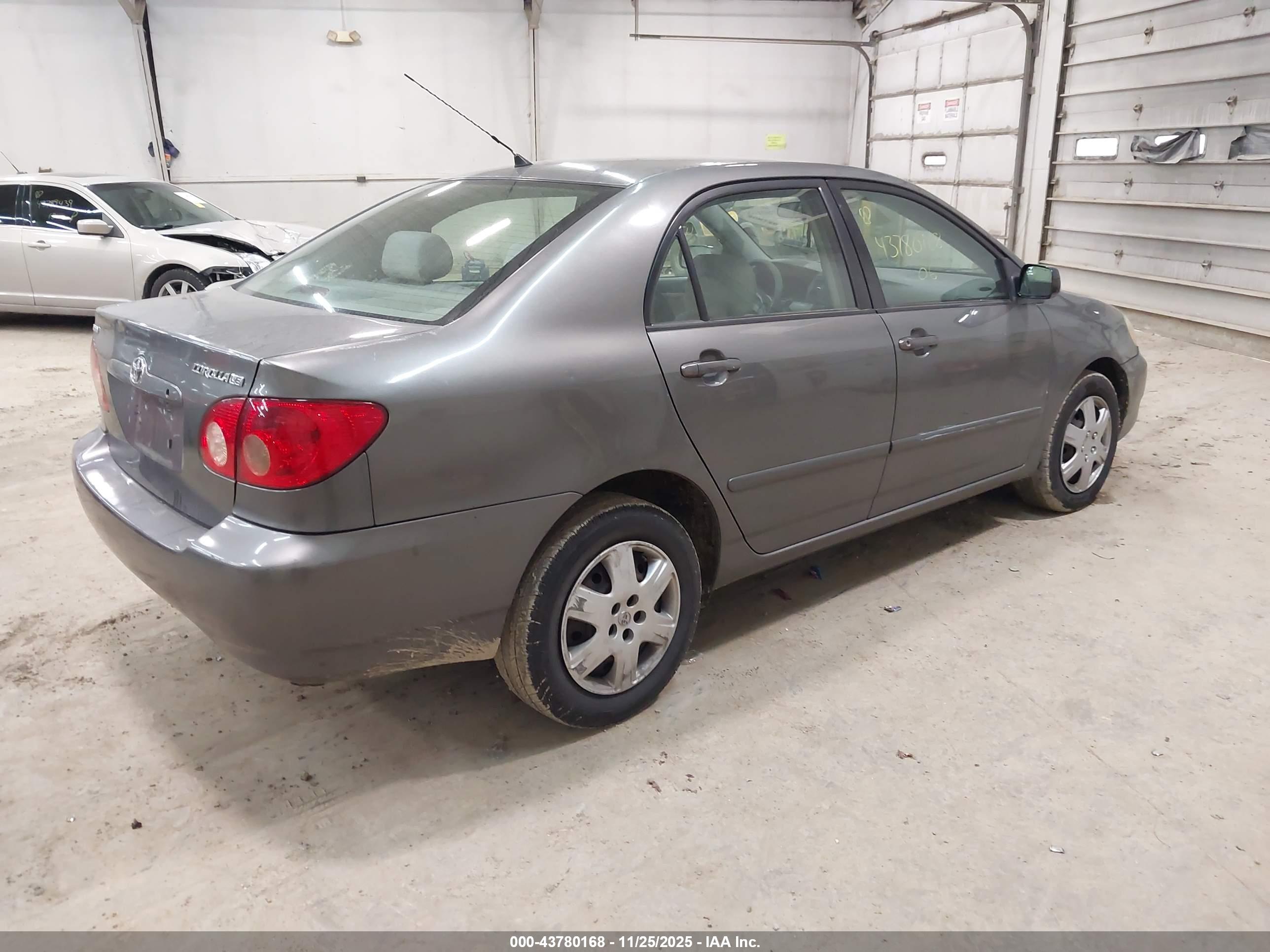 TOYOTA COROLLA image 4