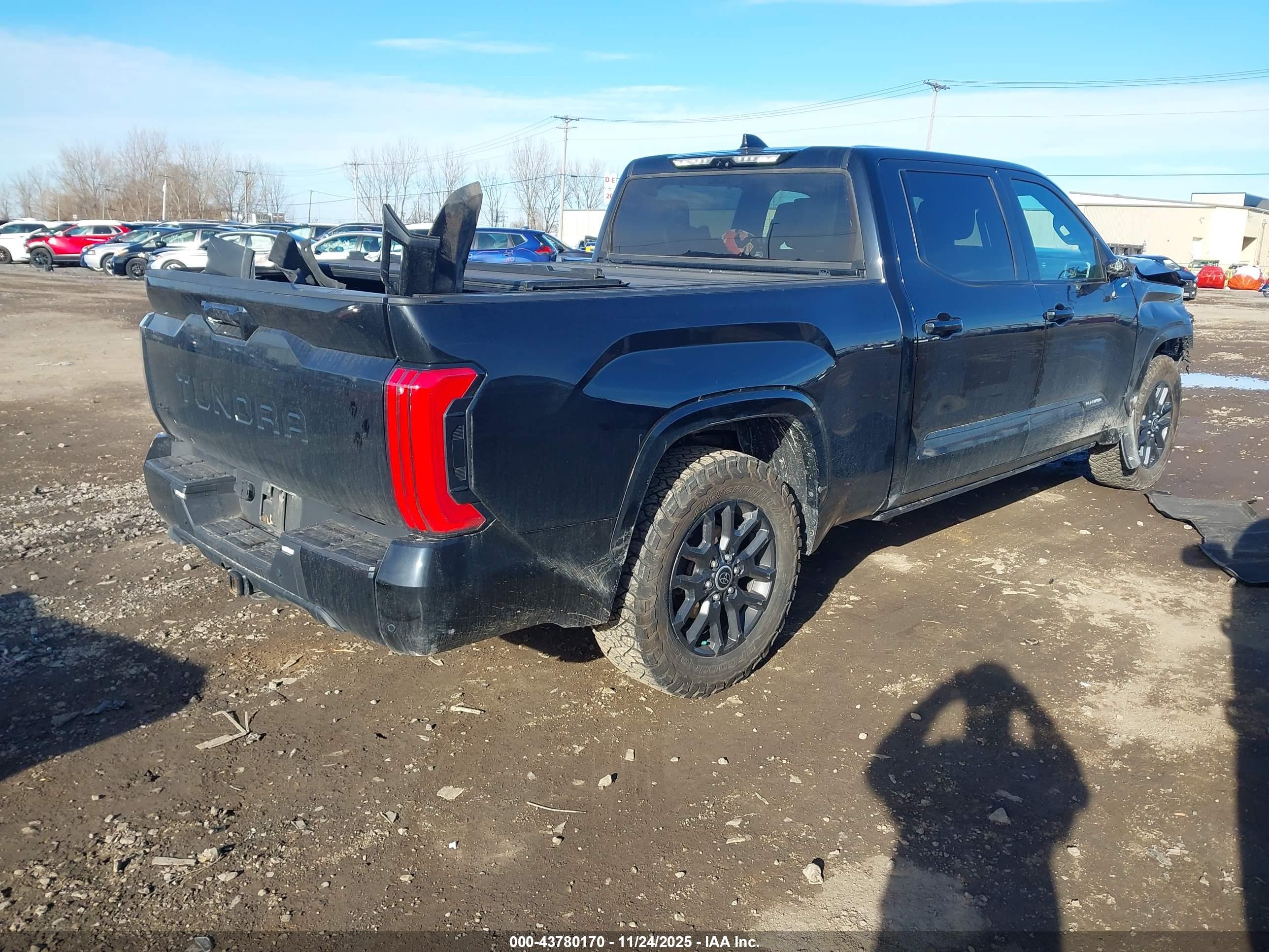 TOYOTA TUNDRA image 4