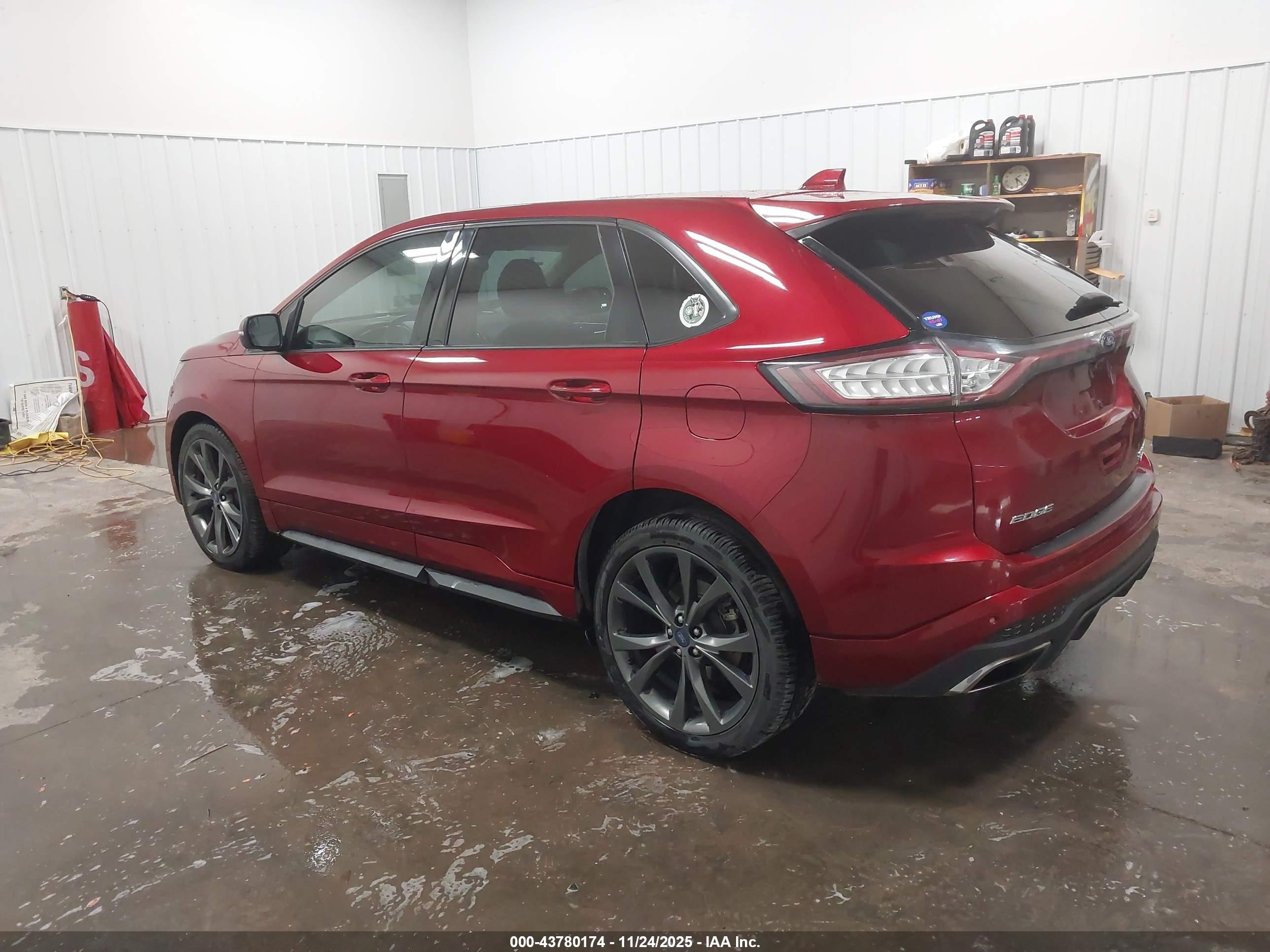 FORD EDGE image 3