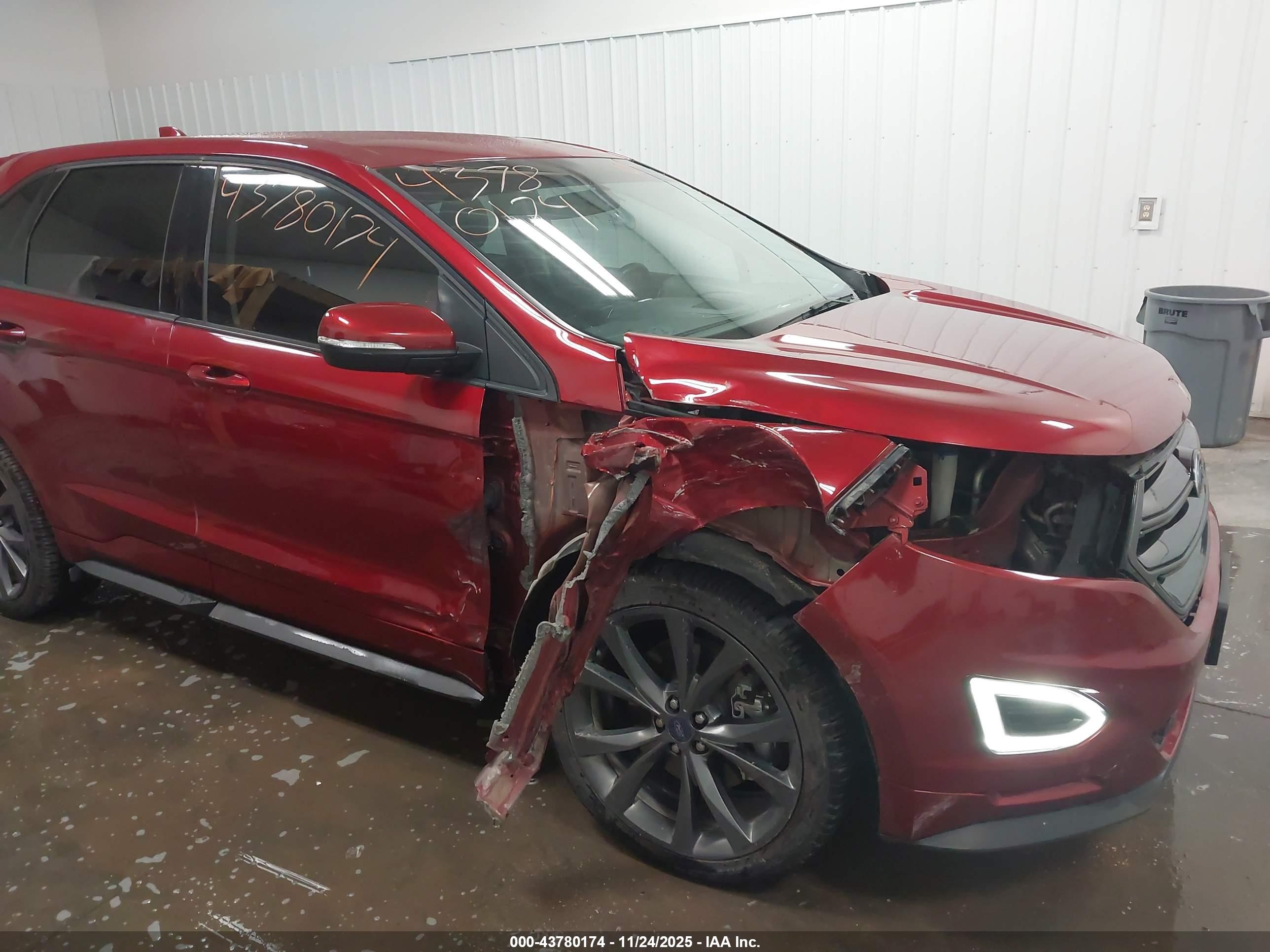 FORD EDGE image 6