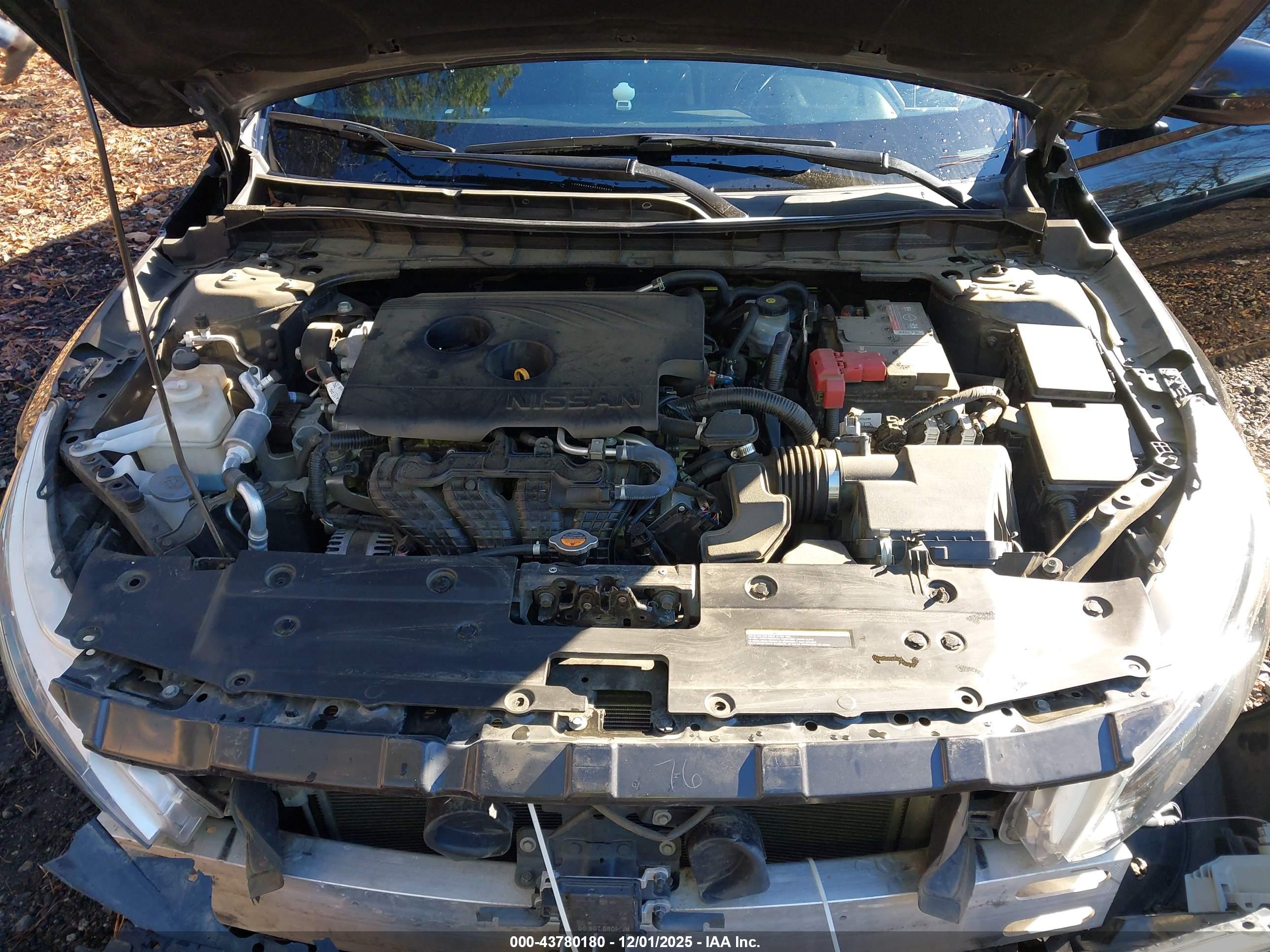 NISSAN ALTIMA image 10