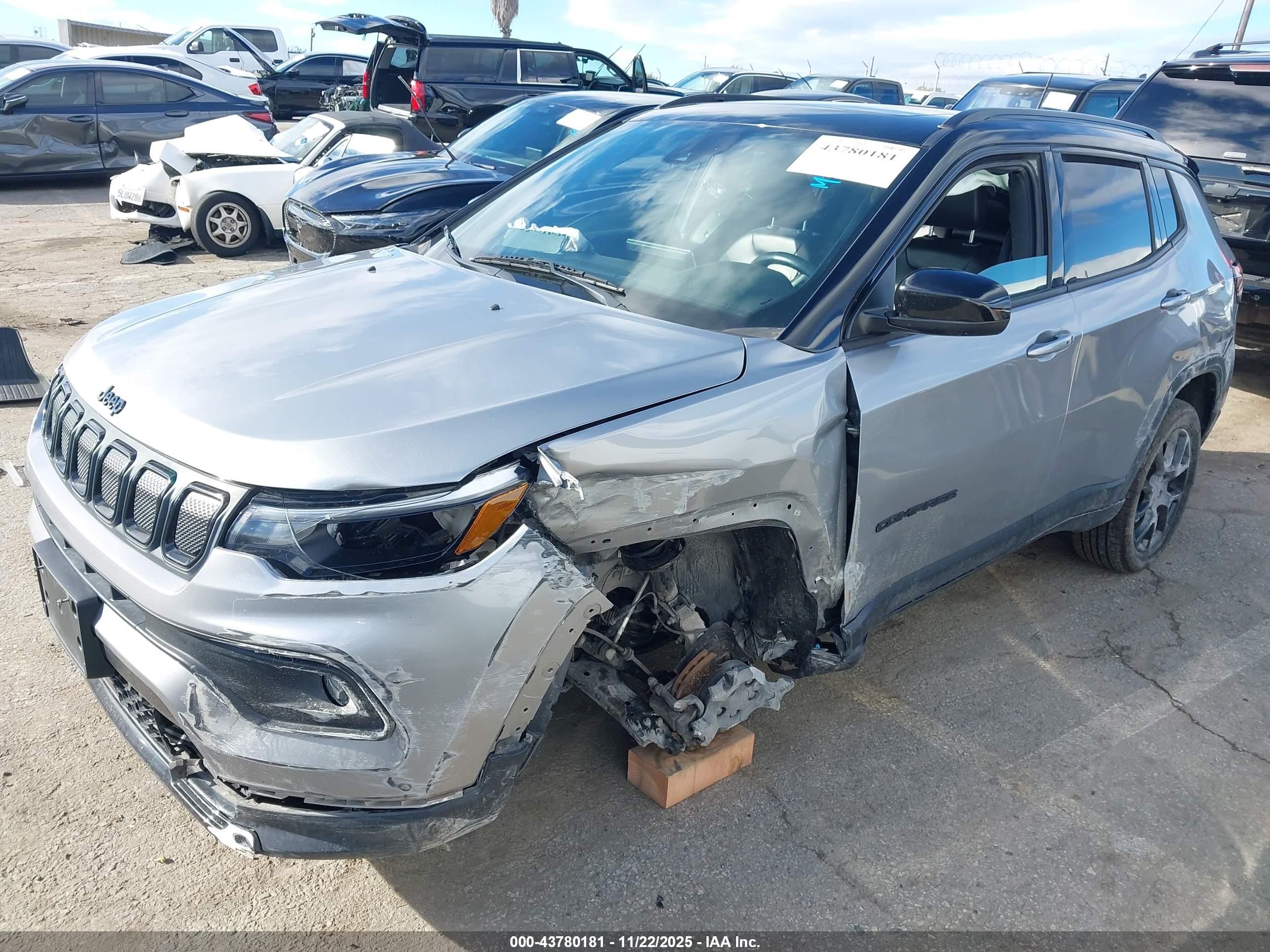 JEEP COMPASS image 6