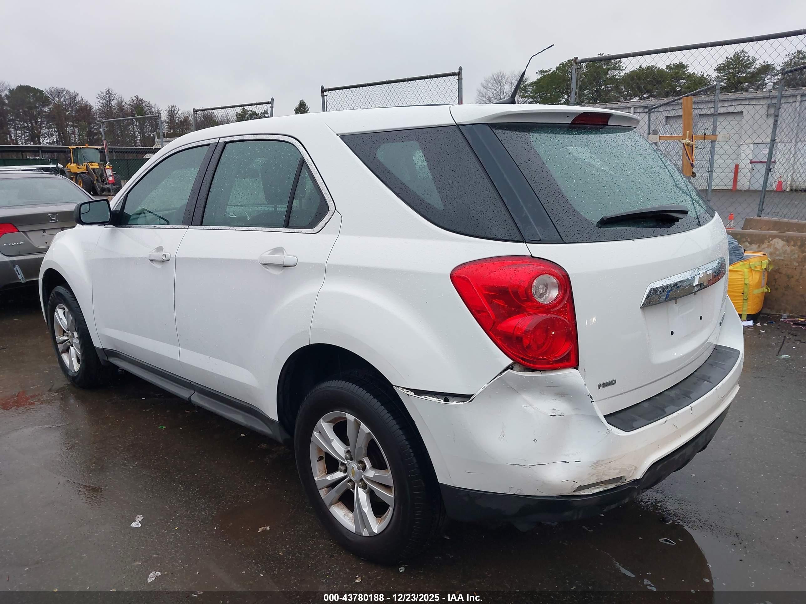 CHEVROLET EQUINOX image 6