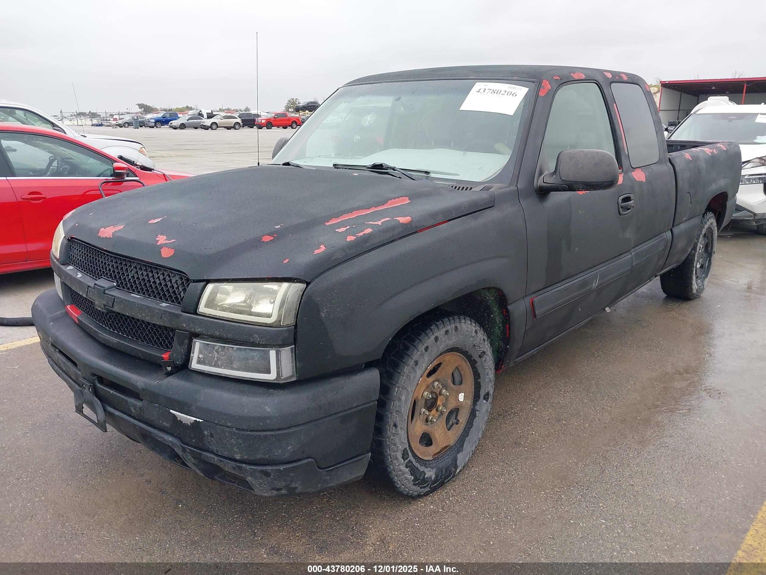 CHEVROLET SILVERADO image 2