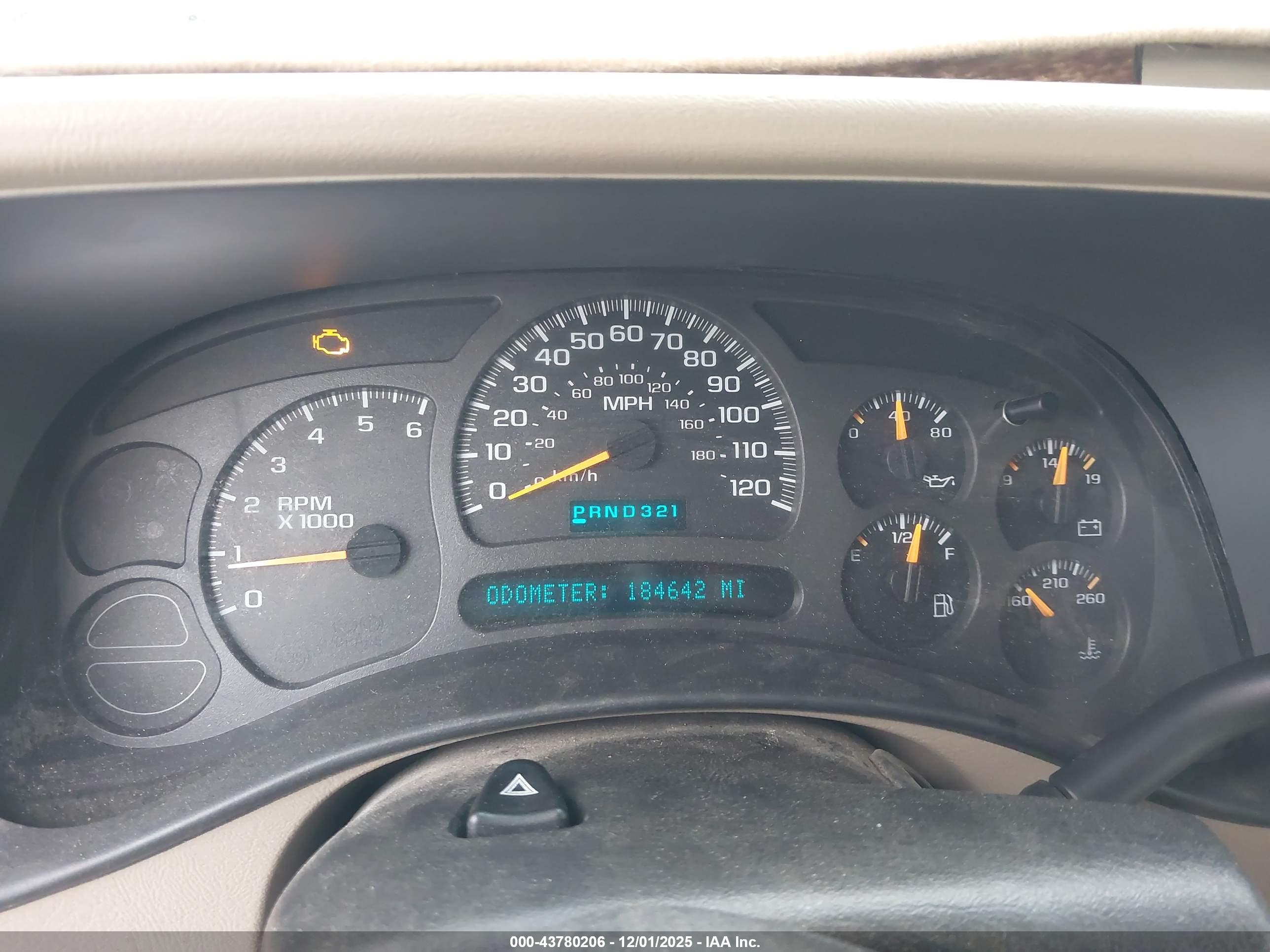 CHEVROLET SILVERADO image 7