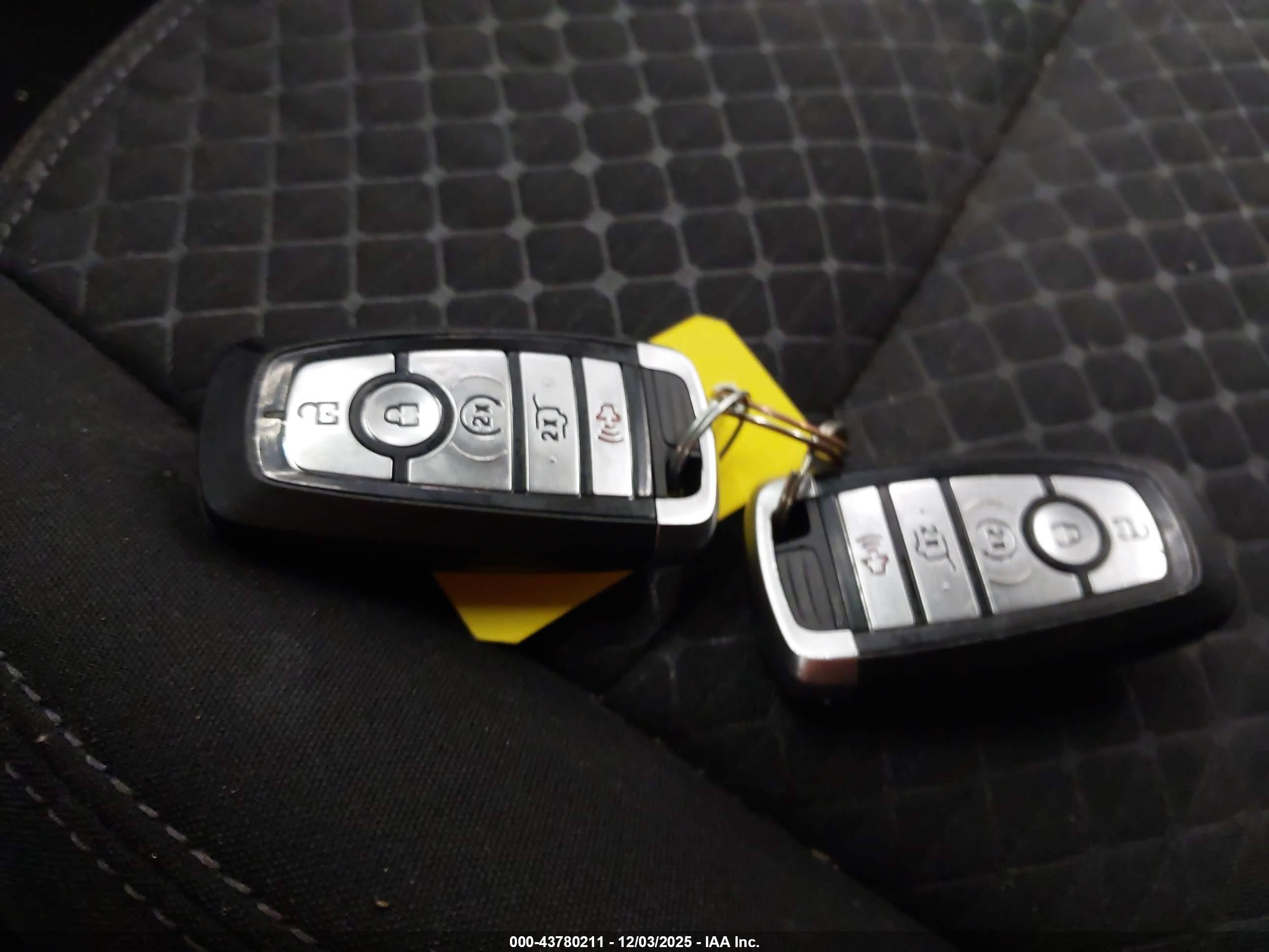 FORD ESCAPE image 11