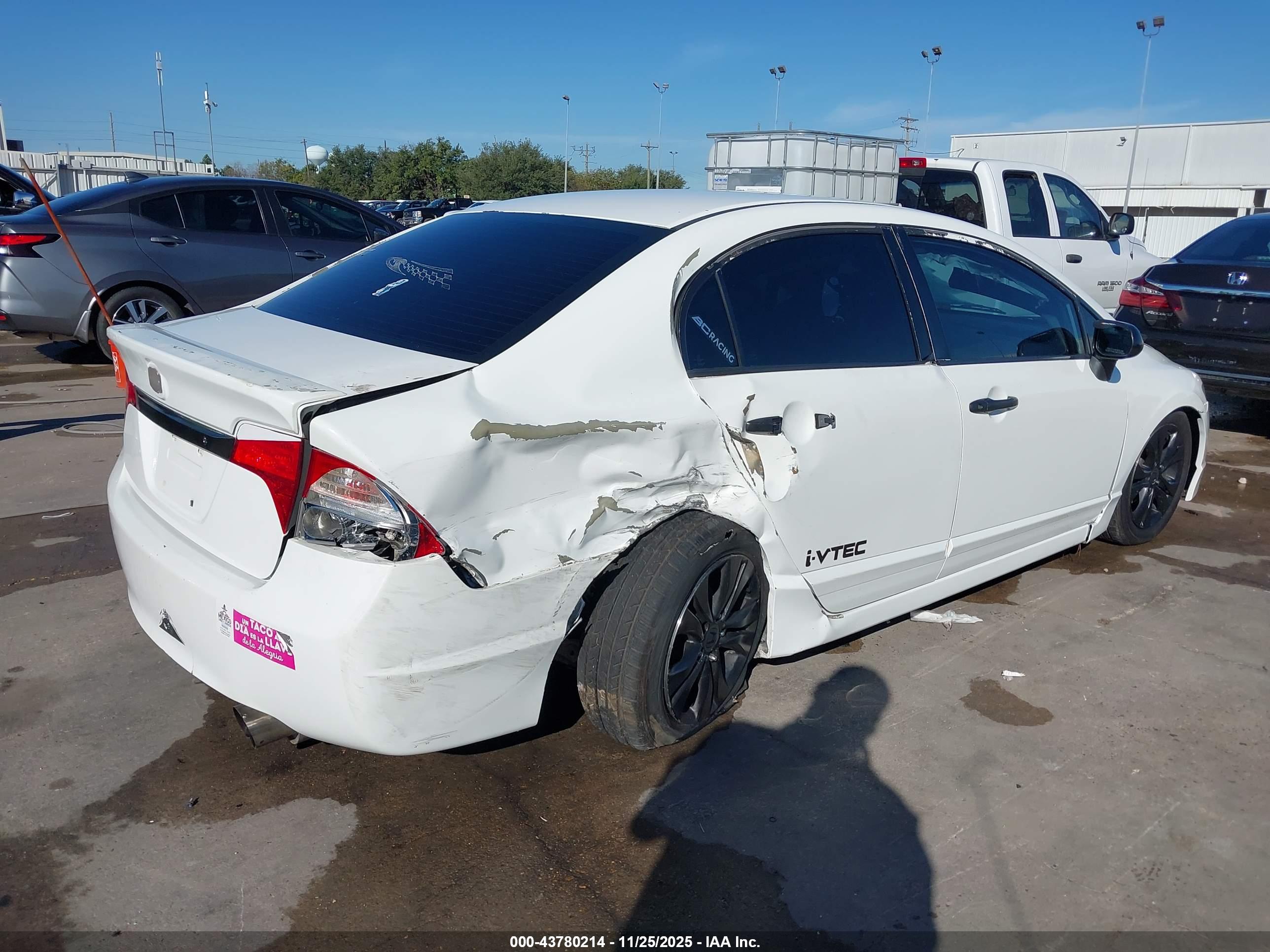 HONDA CIVIC image 4