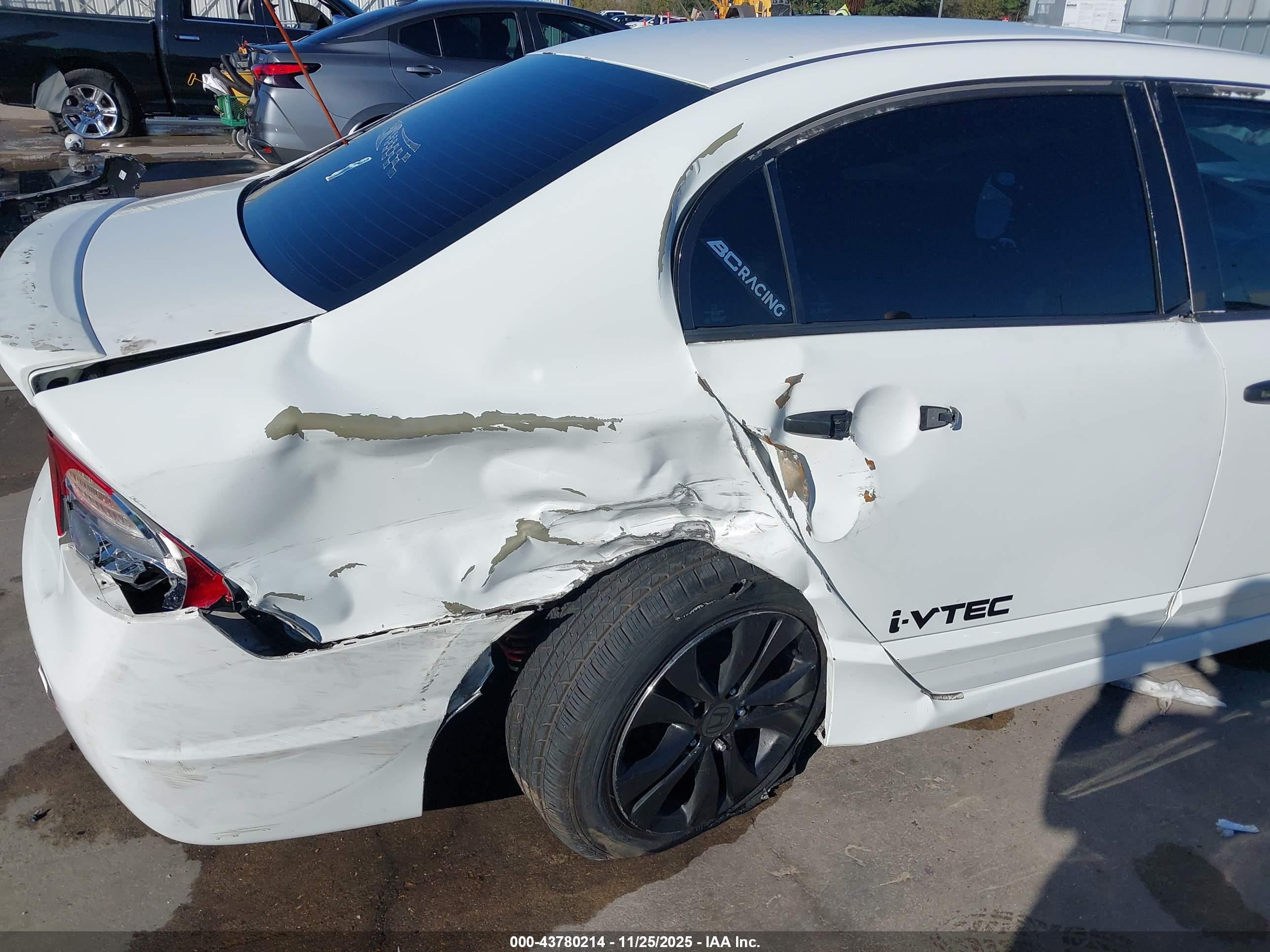 HONDA CIVIC image 6