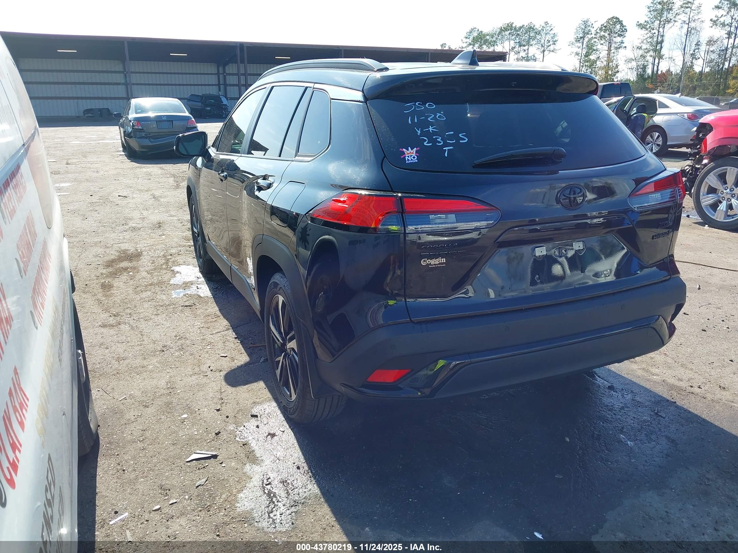 TOYOTA COROLLA image 3