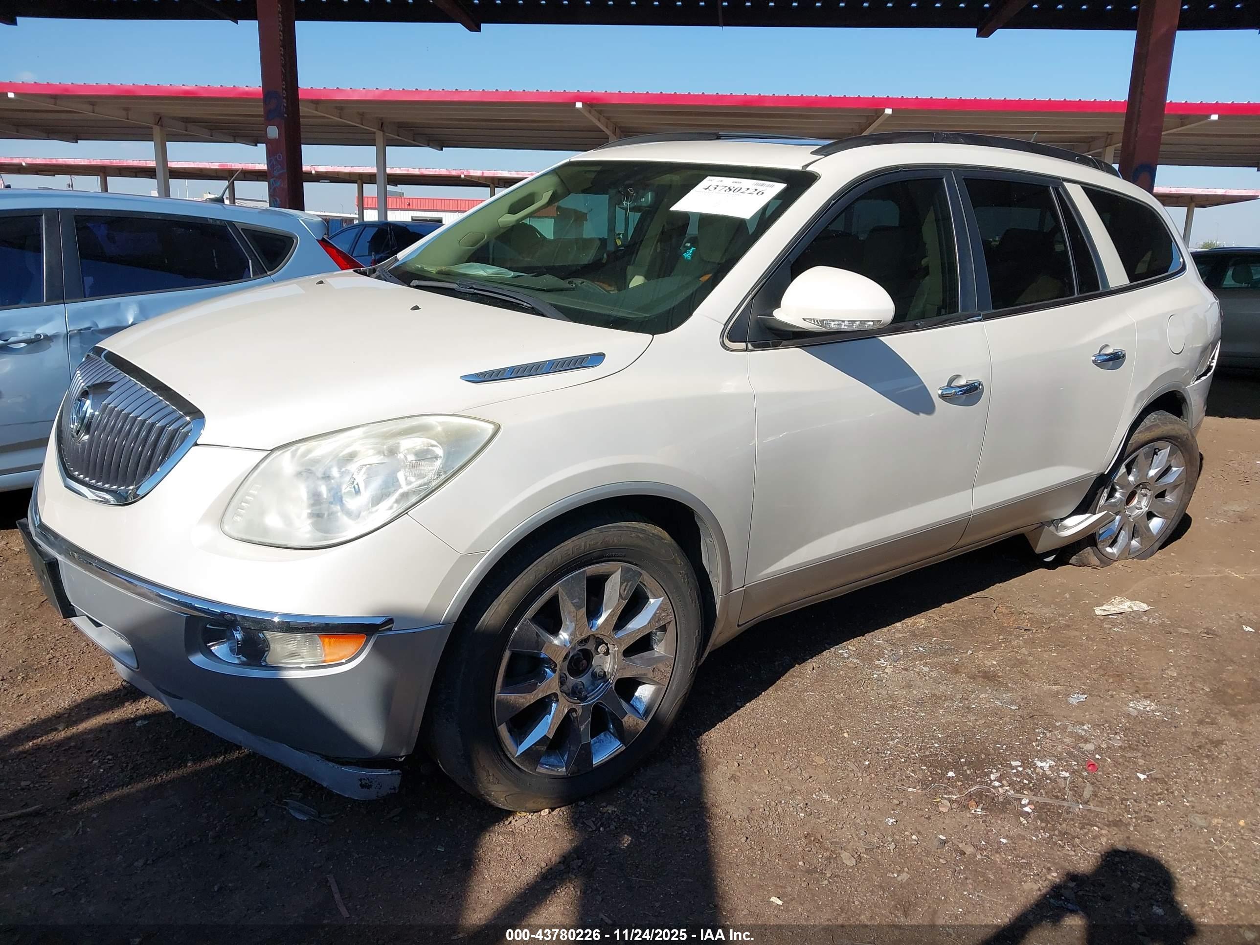 BUICK ENCLAVE image 2